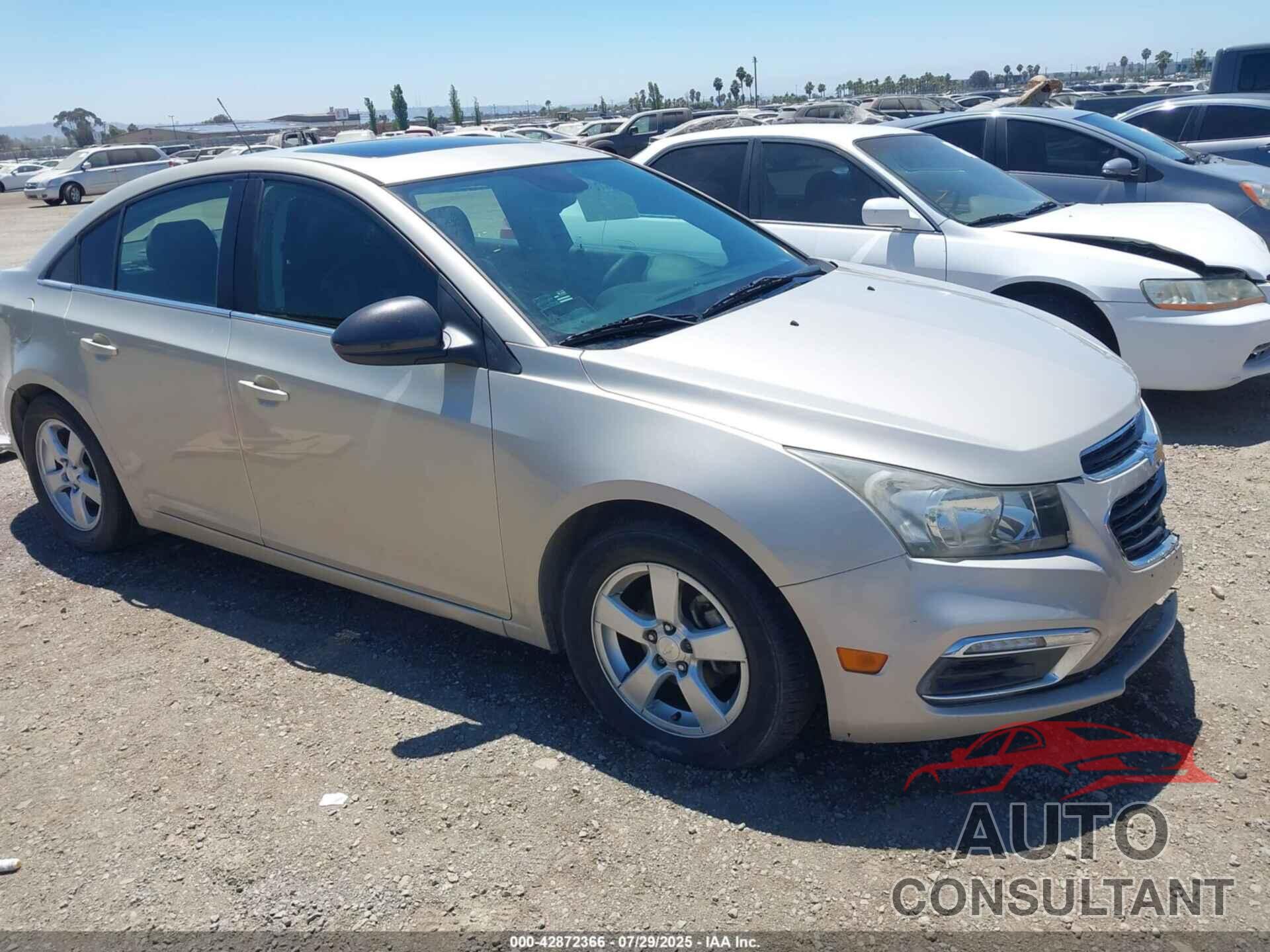 CHEVROLET CRUZE 2015 - 1G1PC5SB8F7290417