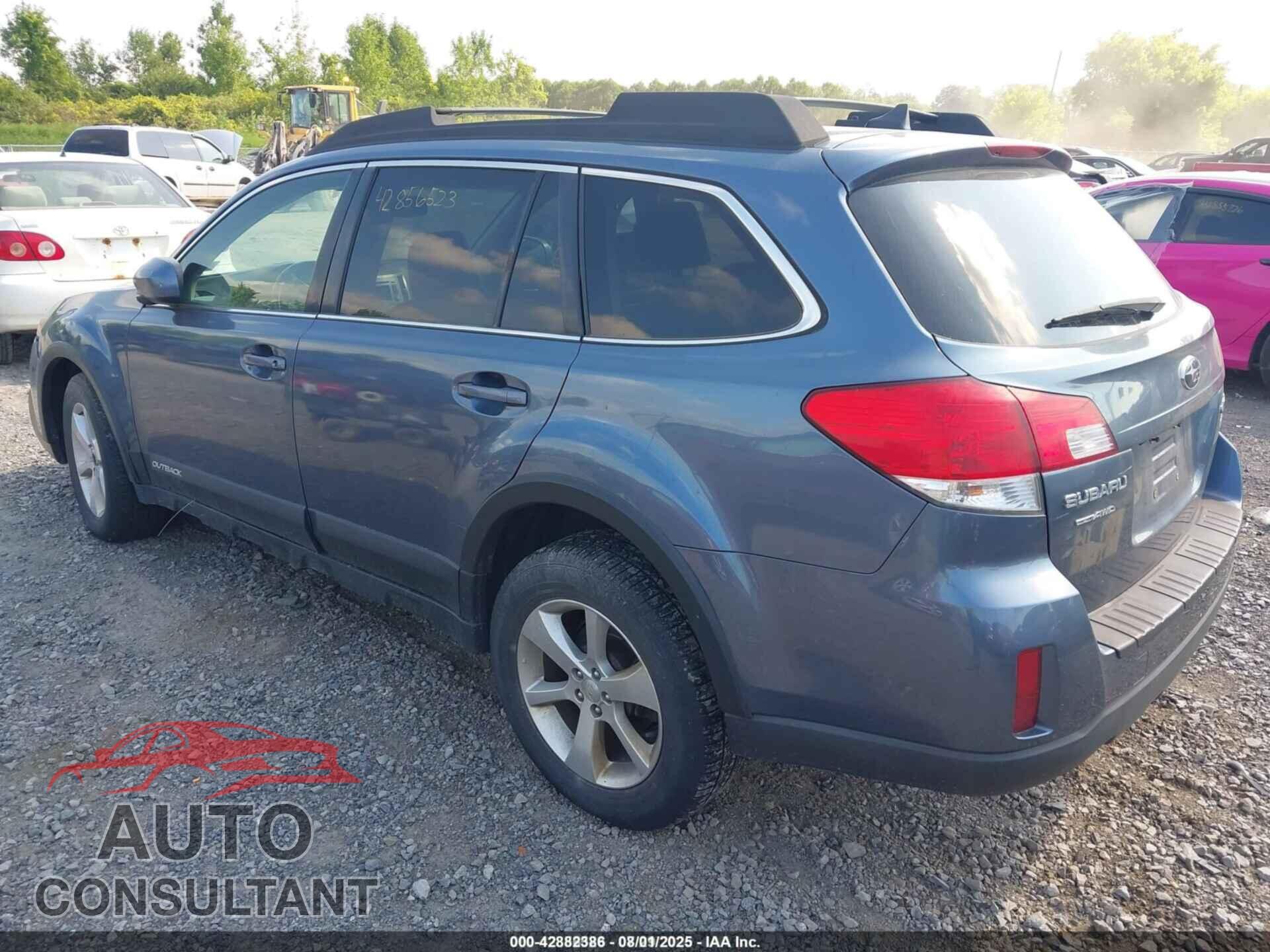 SUBARU OUTBACK 2013 - 4S4BRBKC8D3267453