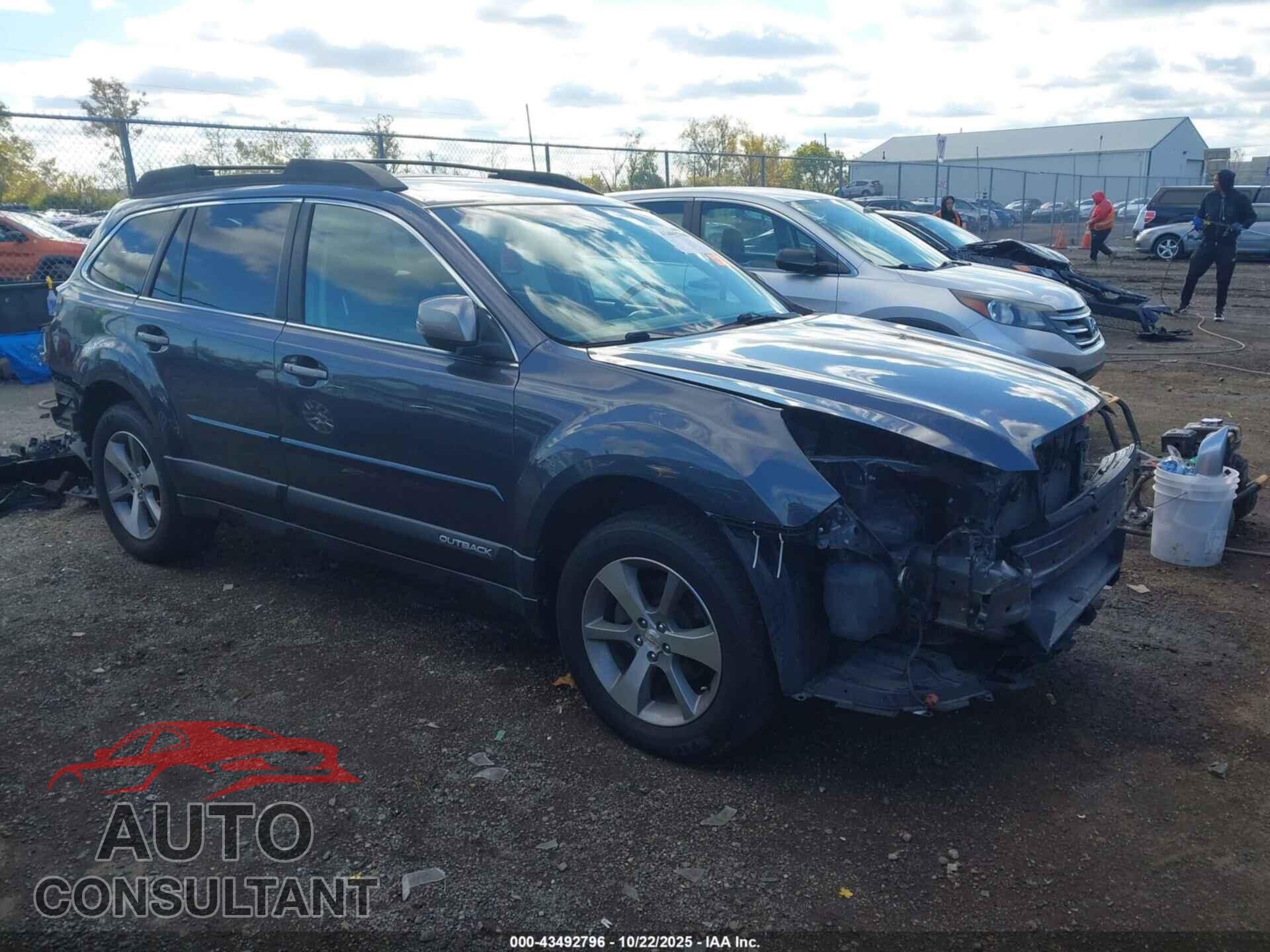 SUBARU OUTBACK 2014 - 4S4BRBPC3E3207459
