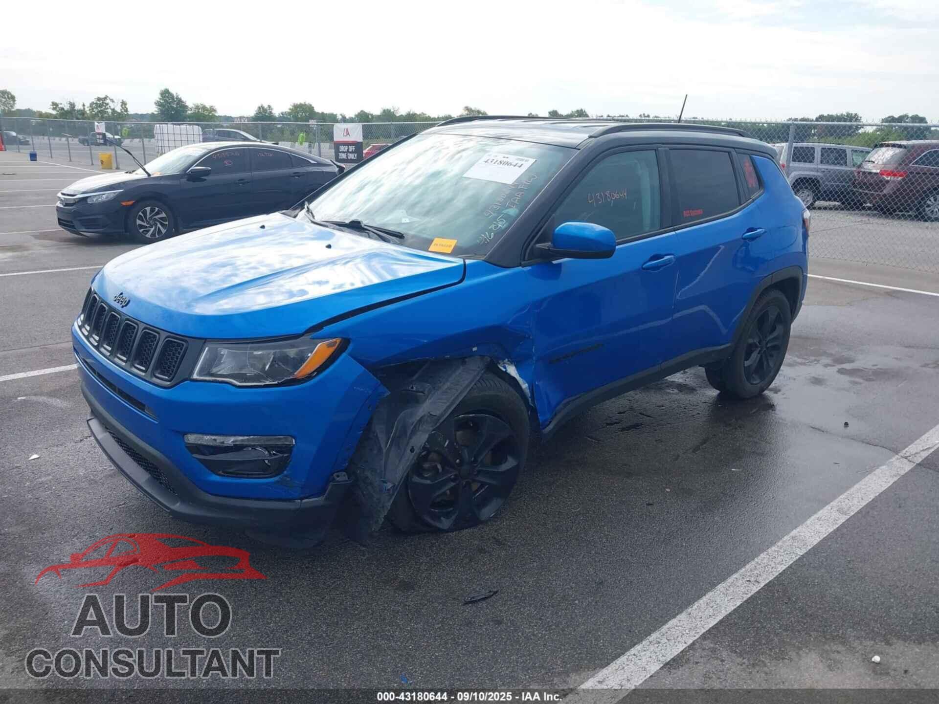 JEEP COMPASS 2018 - 3C4NJDBB8JT479281