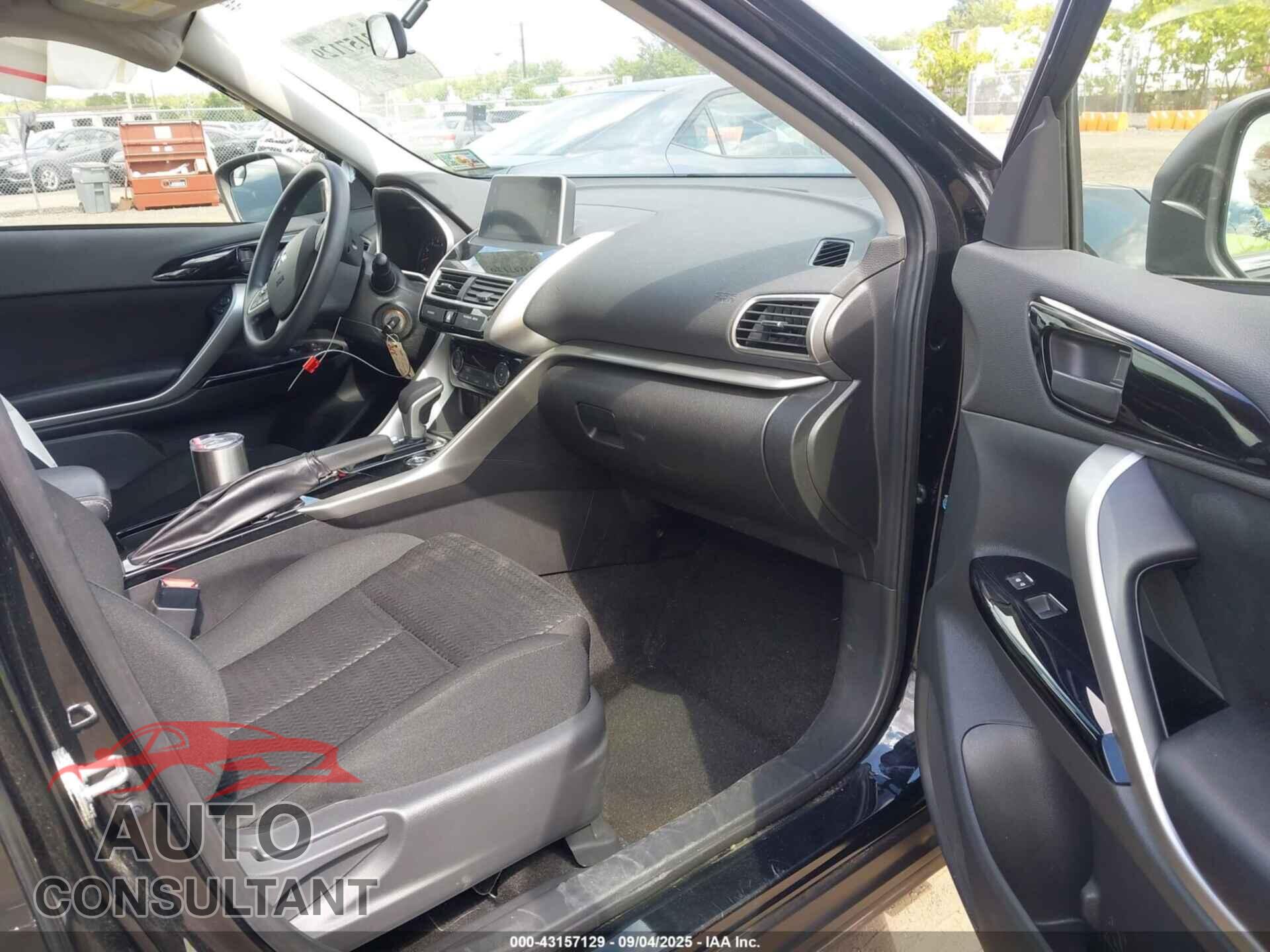 MITSUBISHI ECLIPSE CROSS 2020 - JA4AT4AA6LZ000816