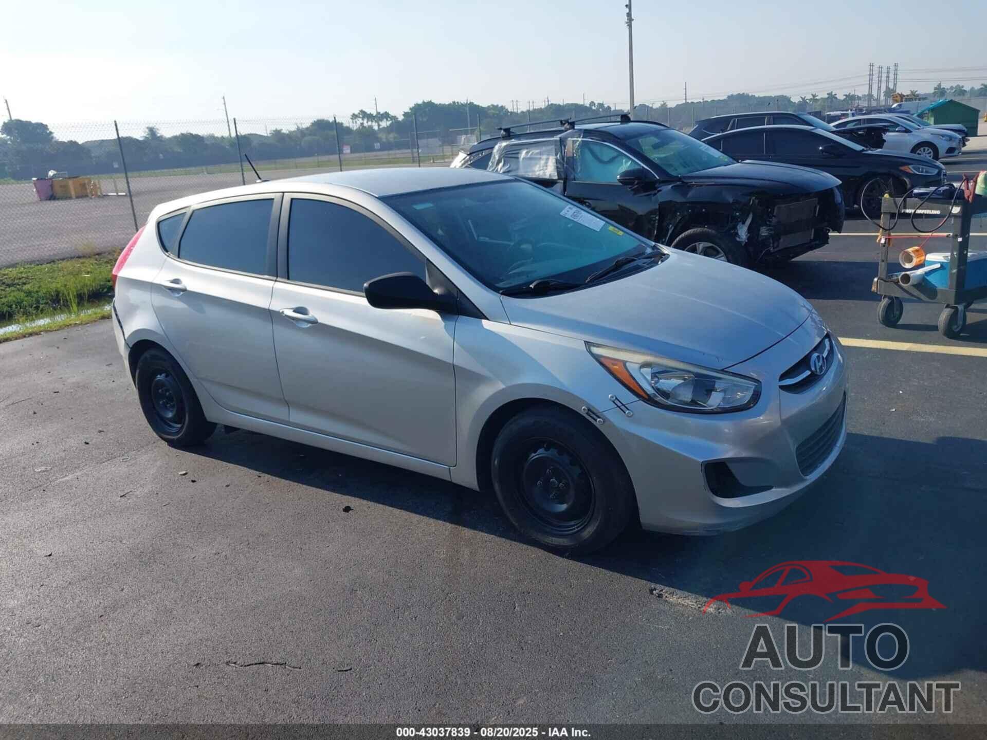 HYUNDAI ACCENT 2015 - KMHCT5AE8FU219233
