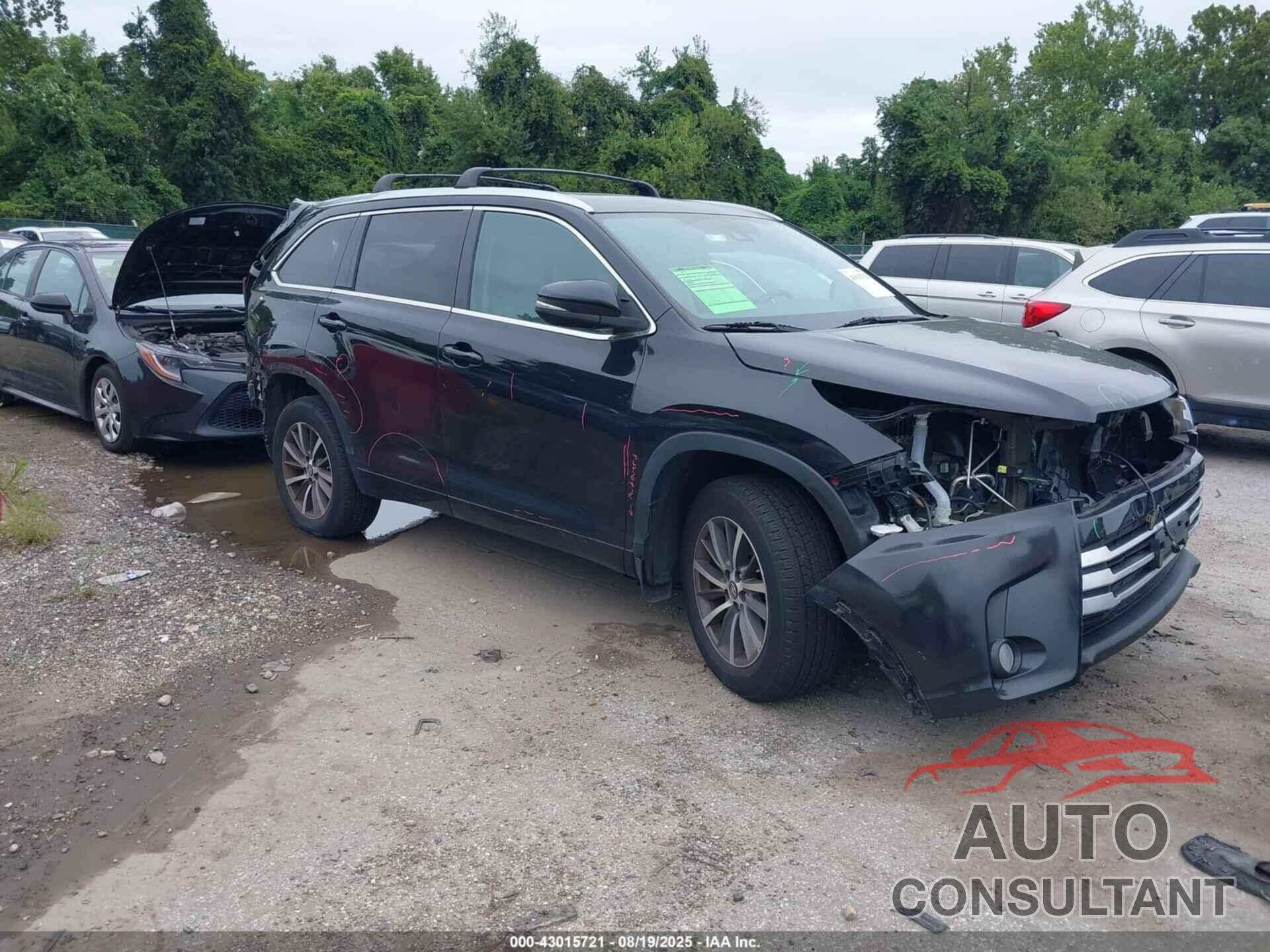 TOYOTA HIGHLANDER 2018 - 5TDJZRFH2JS529573