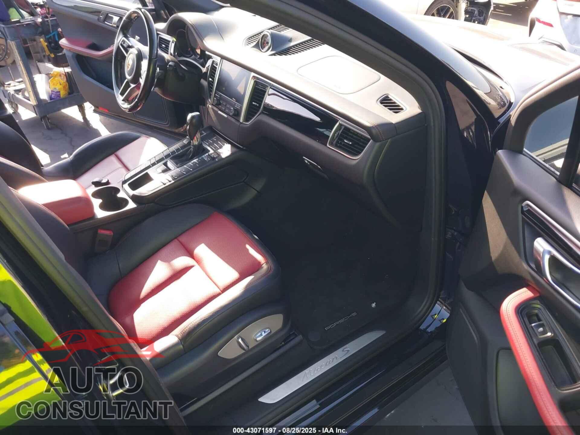 PORSCHE MACAN 2017 - WP1AB2A52HLB14143