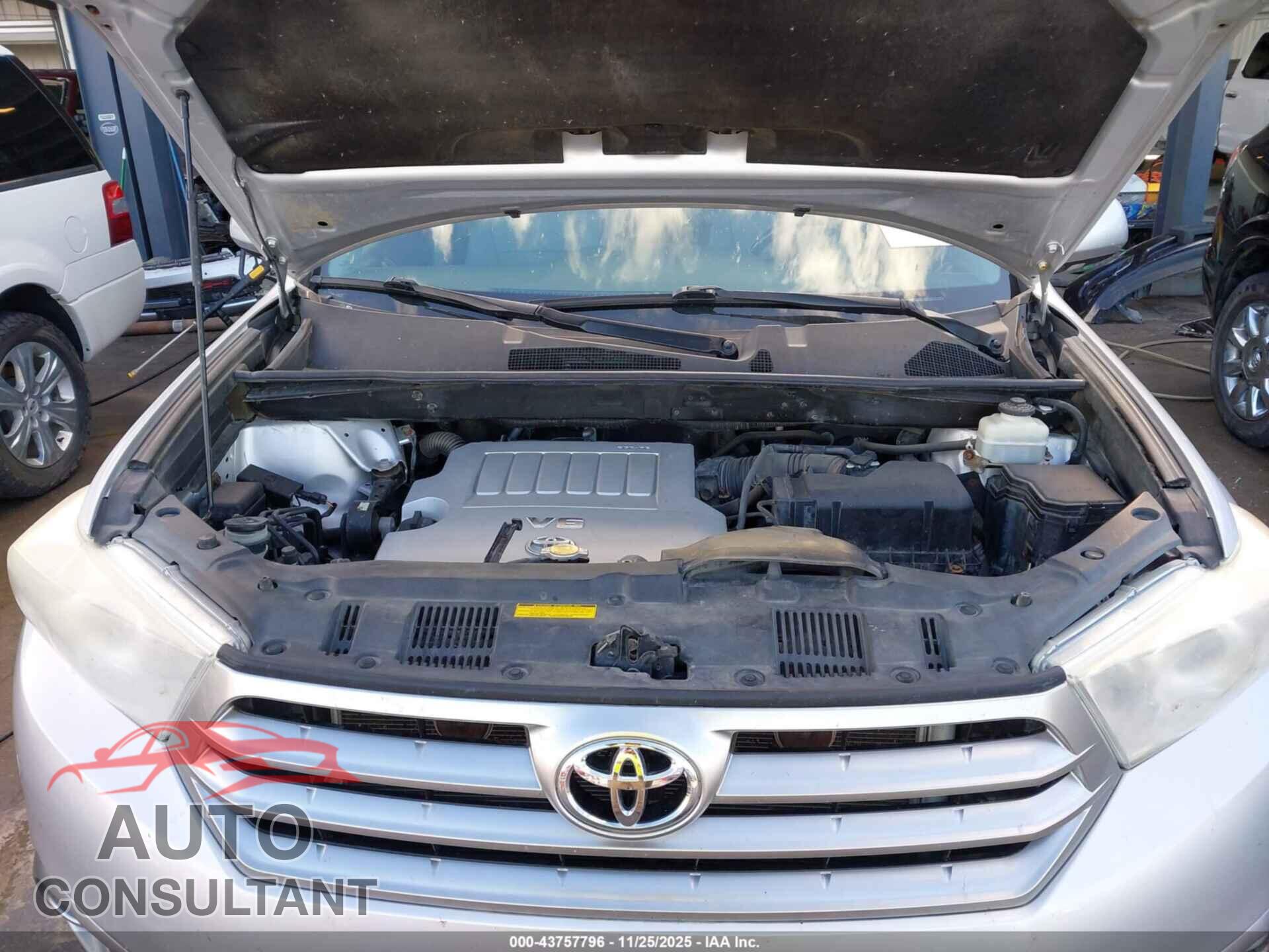 TOYOTA HIGHLANDER 2013 - 5TDDK3EH8DS218640