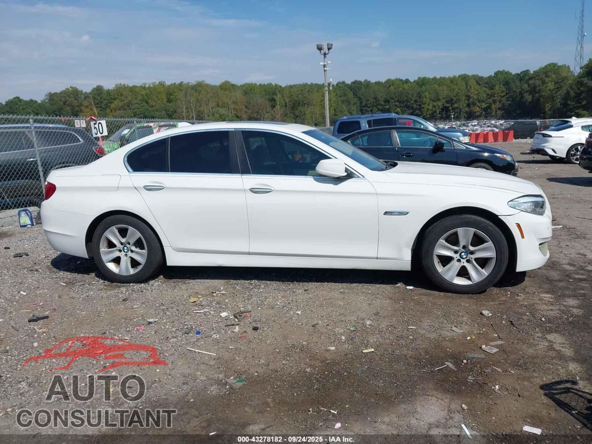 BMW 528I 2011 - WBAFR1C54BC743580