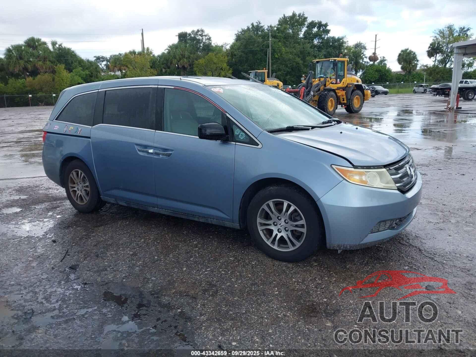 HONDA ODYSSEY 2013 - 5FNRL5H69DB030898