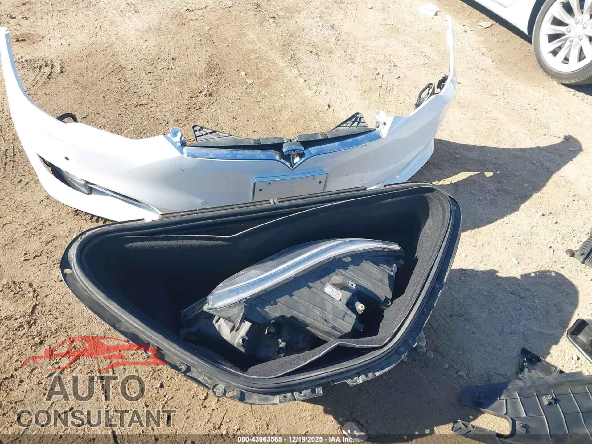TESLA MODEL S 2016 - 5YJSA1E24GF150856
