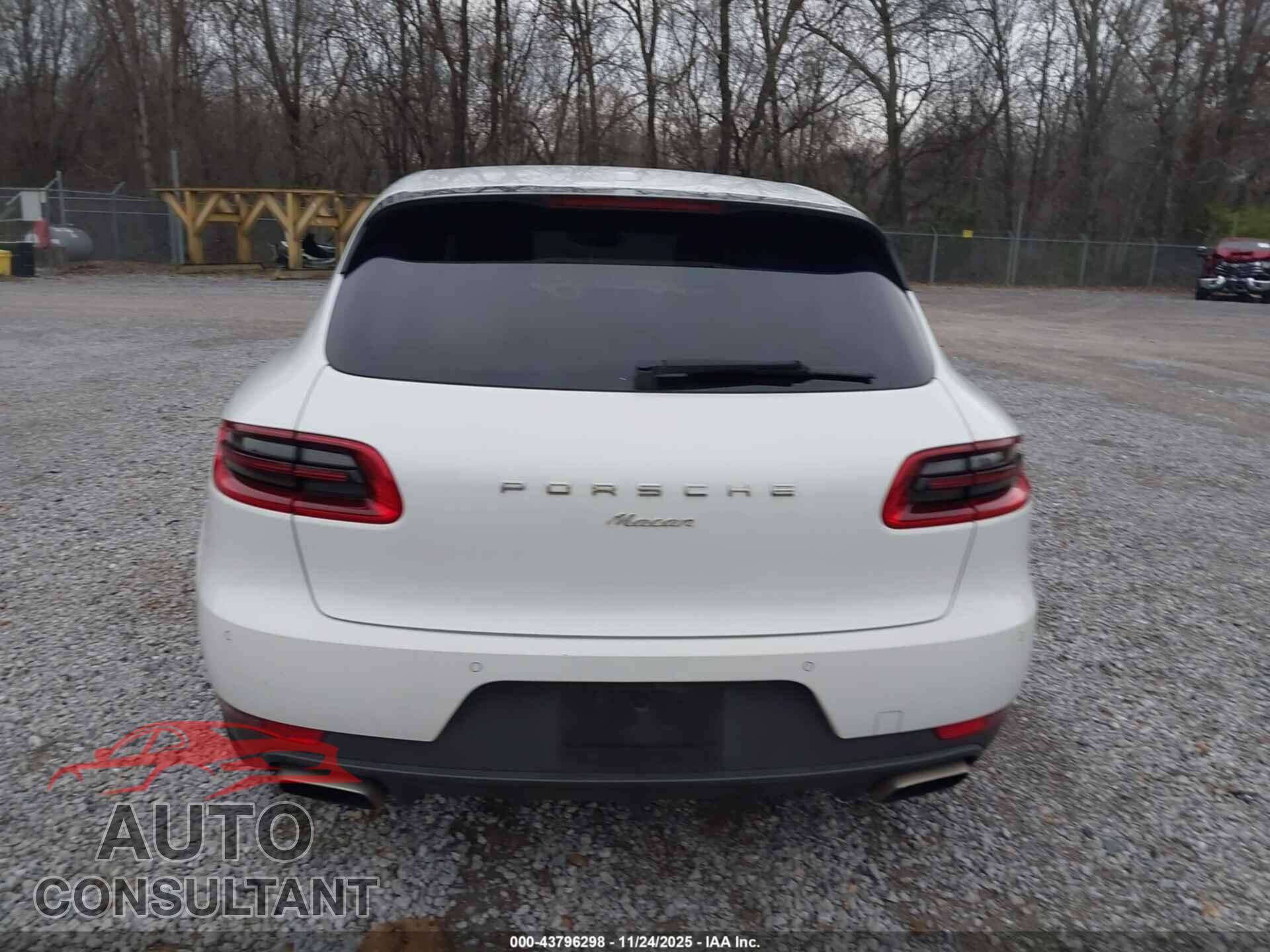 PORSCHE MACAN 2017 - WP1AA2A55HLB04063