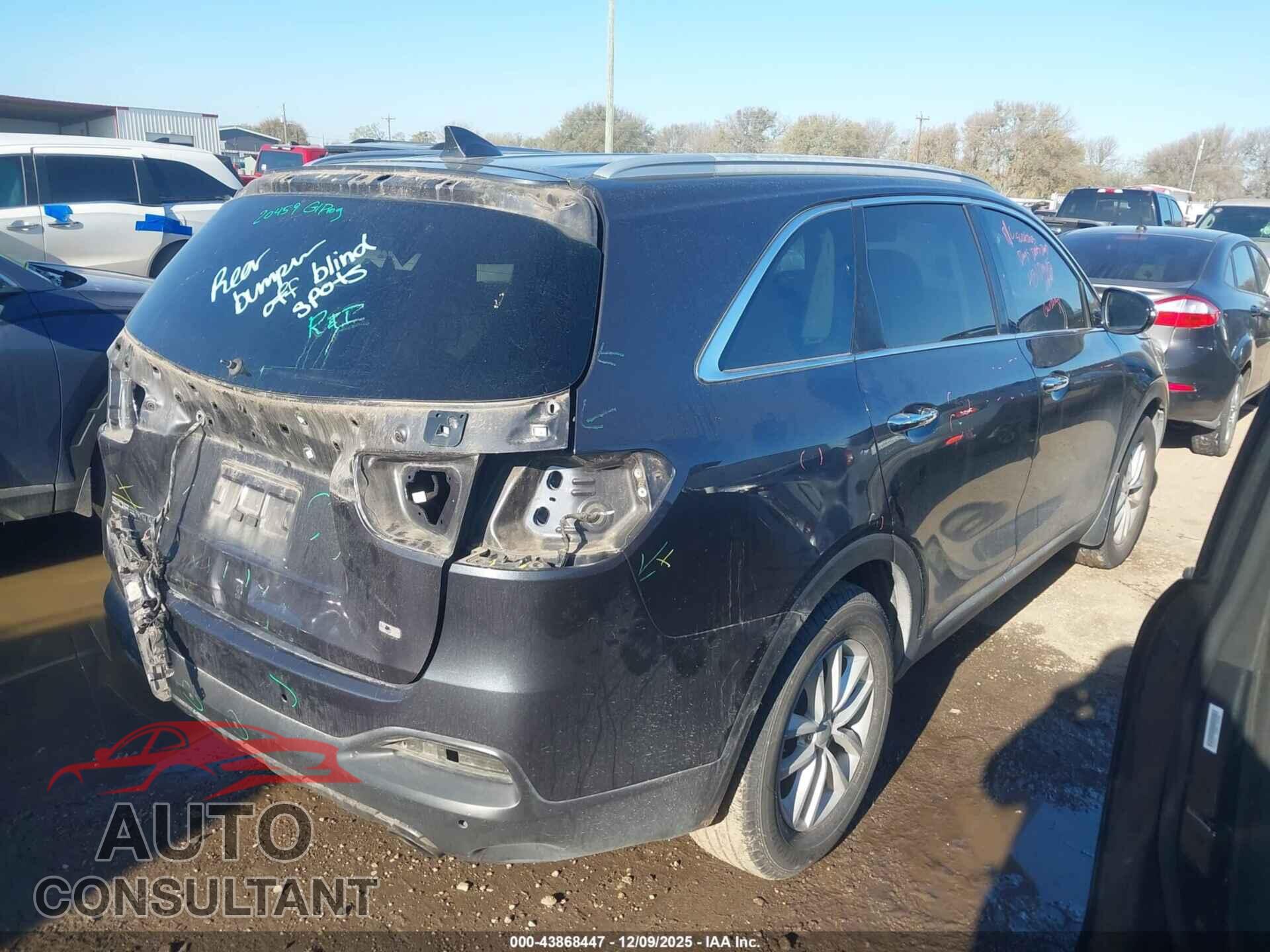 KIA SORENTO 2018 - 5XYPG4A3XJG377134