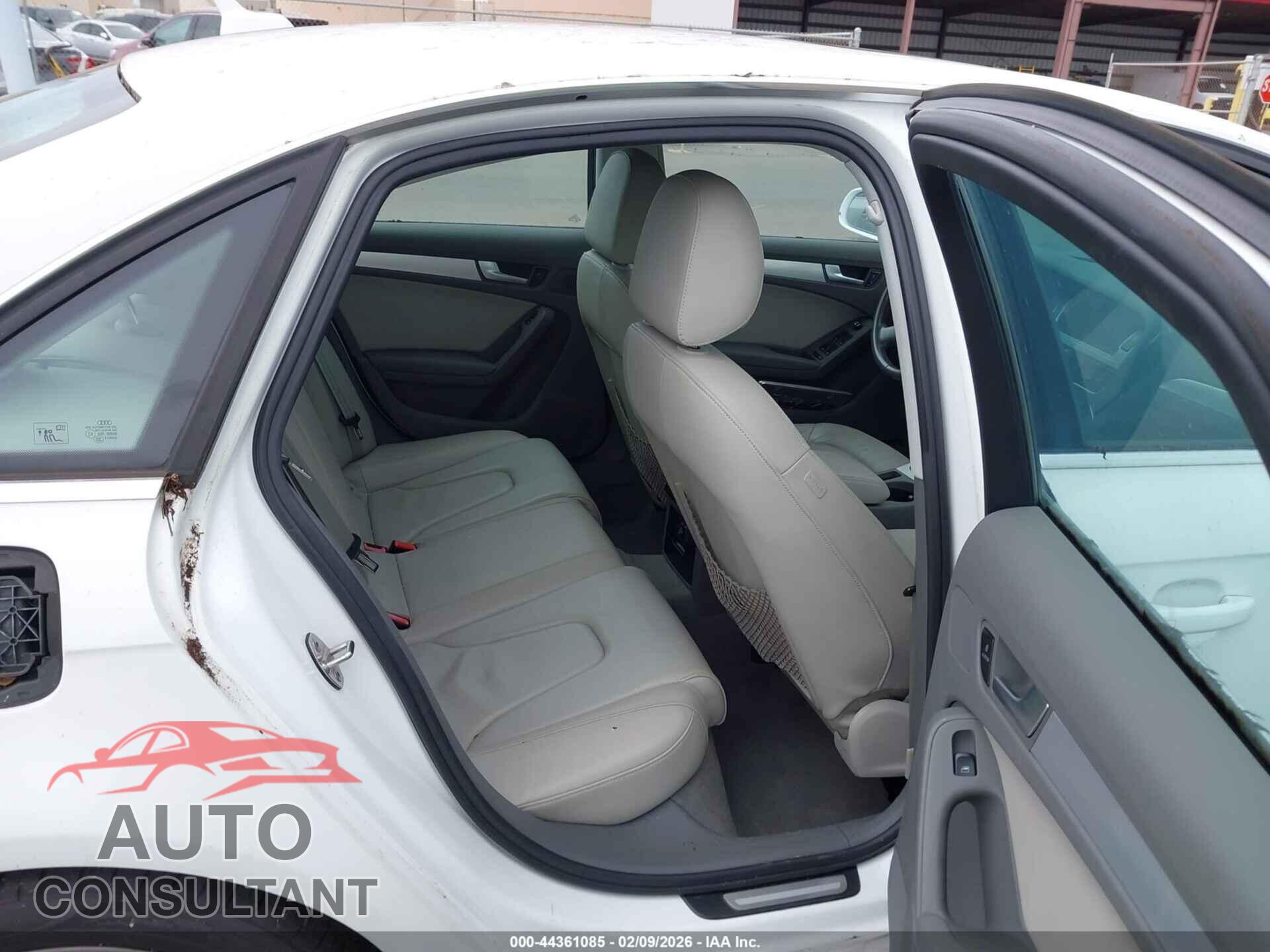 AUDI A4 2012 - WAUBFAFL5CN006878