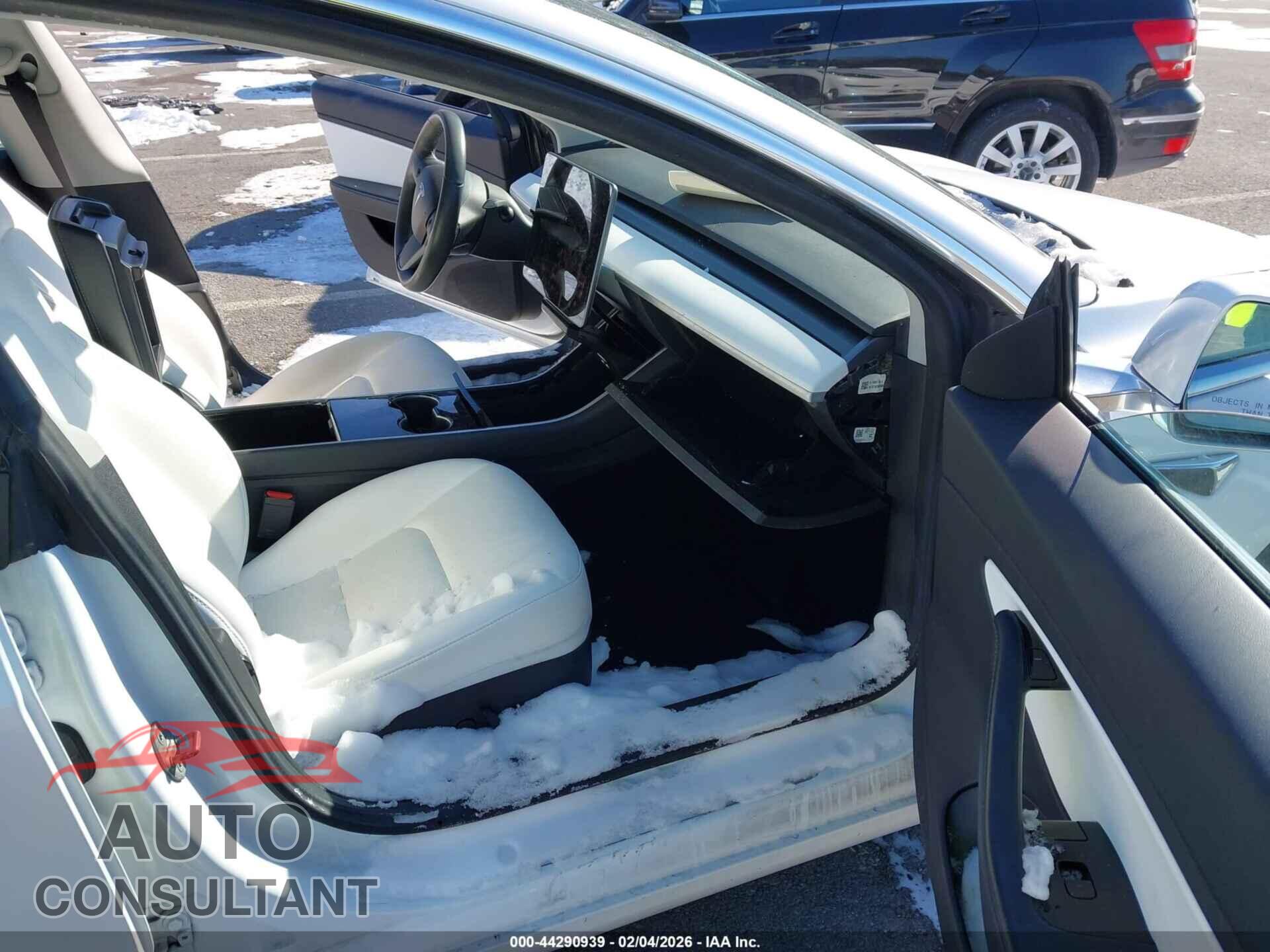 TESLA MODEL 3 2019 - 5YJ3E1EA2KF486370
