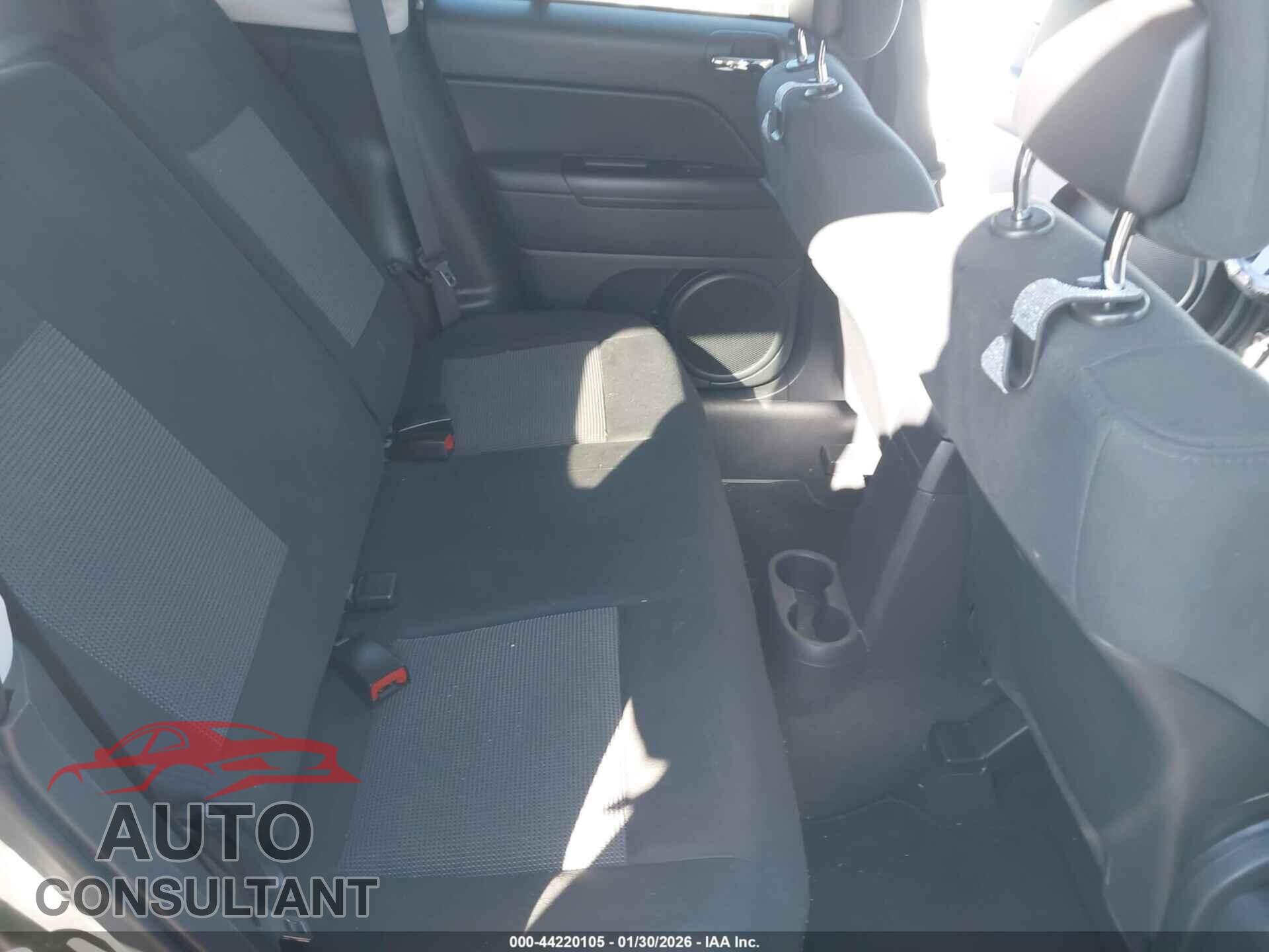 JEEP COMPASS 2011 - 1J4NF1FB2BD281999