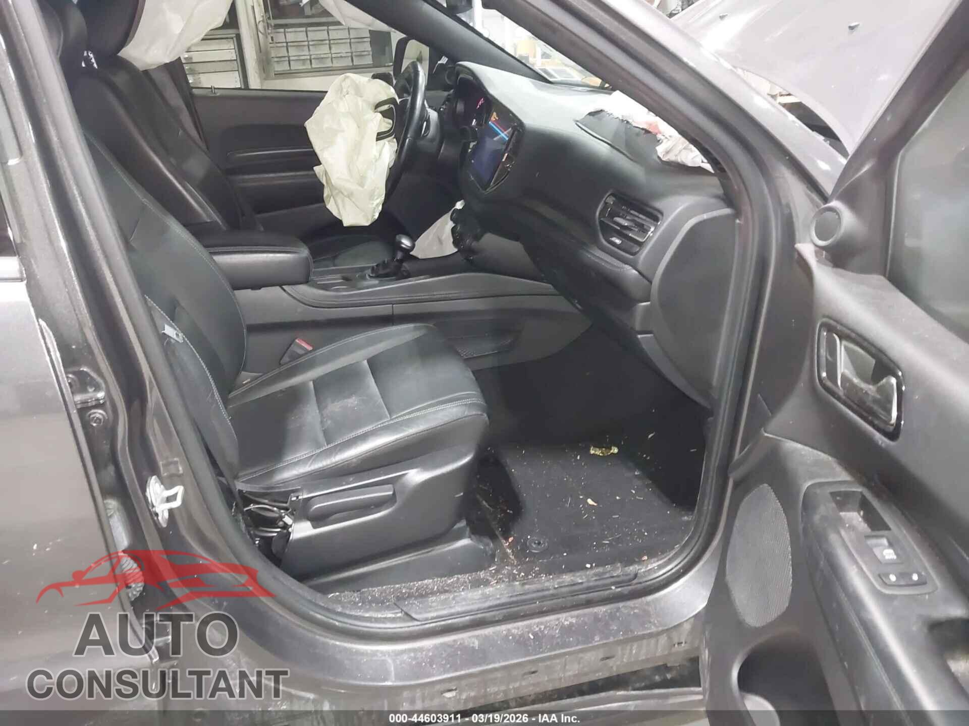 DODGE DURANGO 2021 - 1C4RDJDGXMC696427
