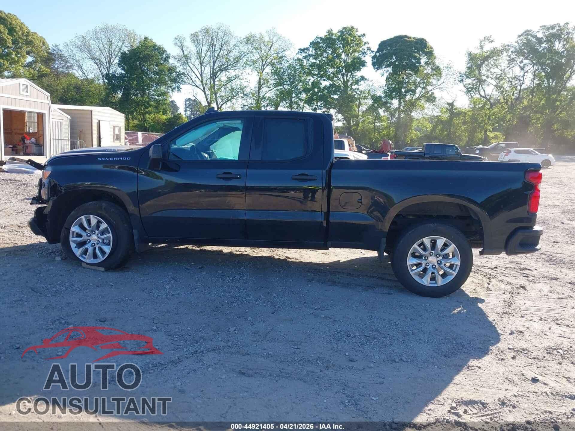 CHEVROLET SILVERADO 1500 2025 - 1GCRABEK9SZ189126