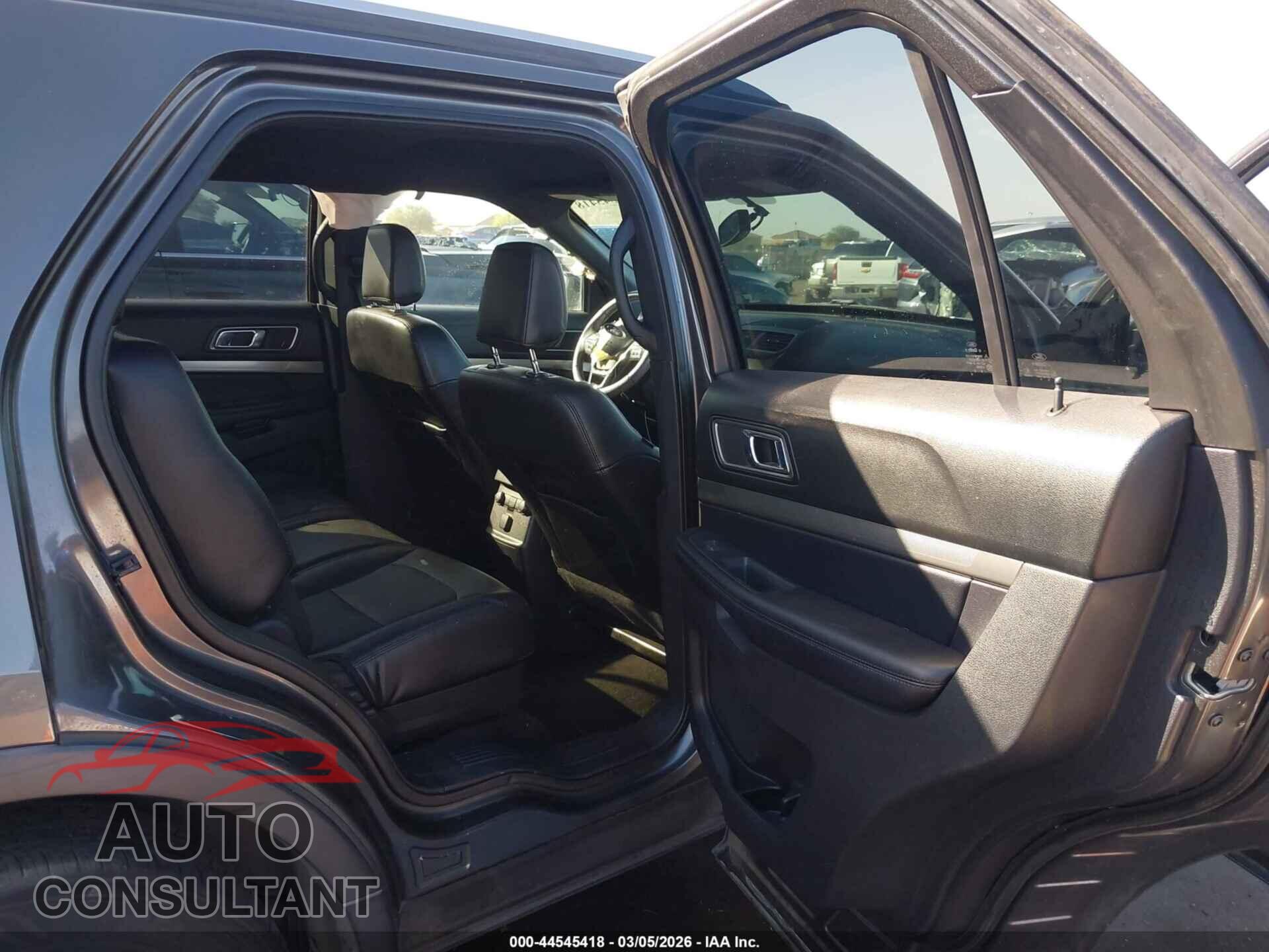 FORD EXPLORER 2018 - 1FM5K7DH7JGB90375
