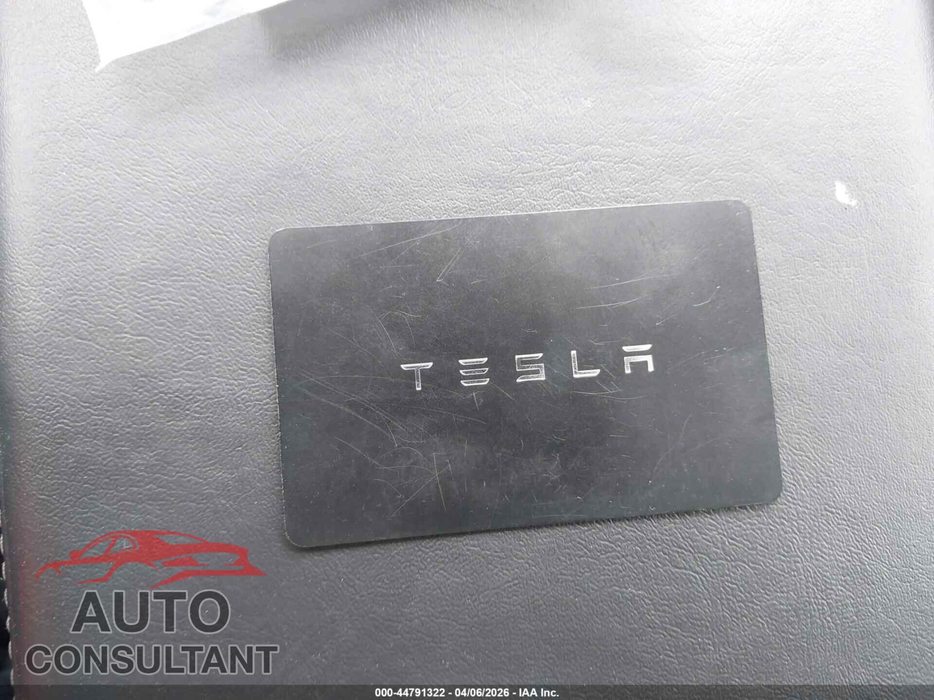 TESLA MODEL 3 2018 - 5YJ3E1EA8JF024443