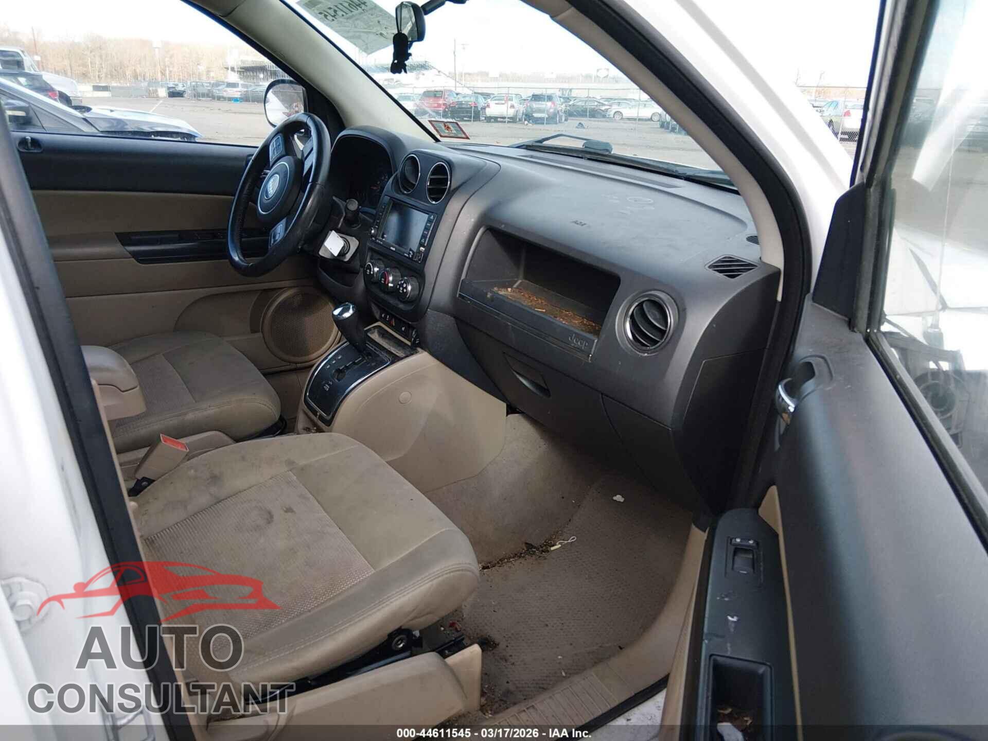JEEP COMPASS 2011 - 1J4NT1FA5BD203619