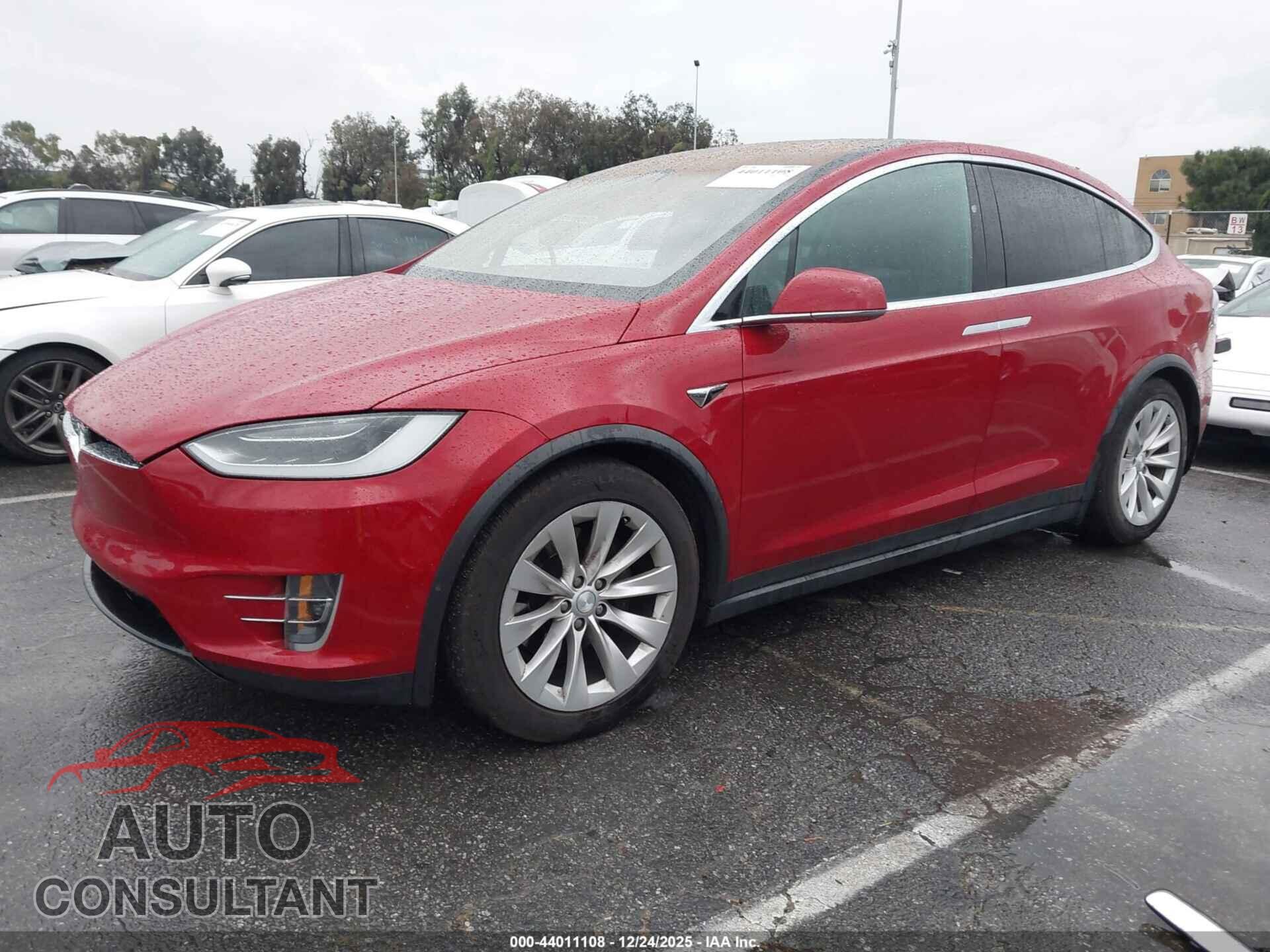 TESLA MODEL X 2017 - 5YJXCDE29HF060900