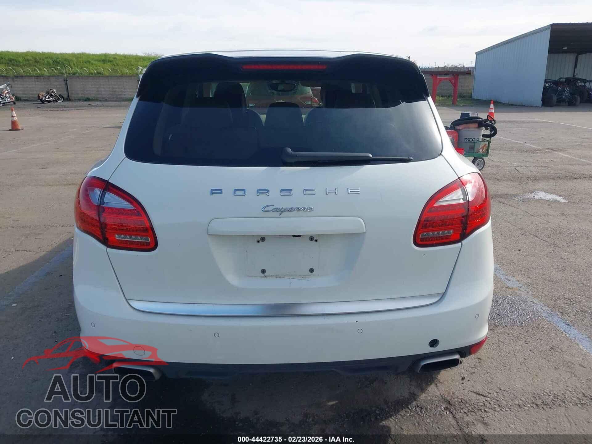 PORSCHE CAYENNE 2011 - WP1AA2A21BLA05804
