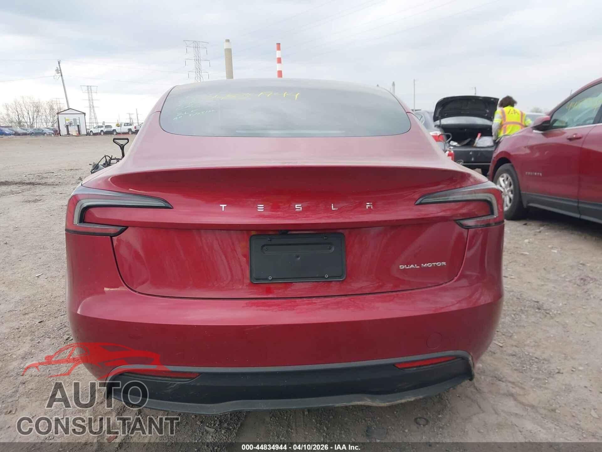 TESLA MODEL 3 2024 - 5YJ3E1EB7RF825997