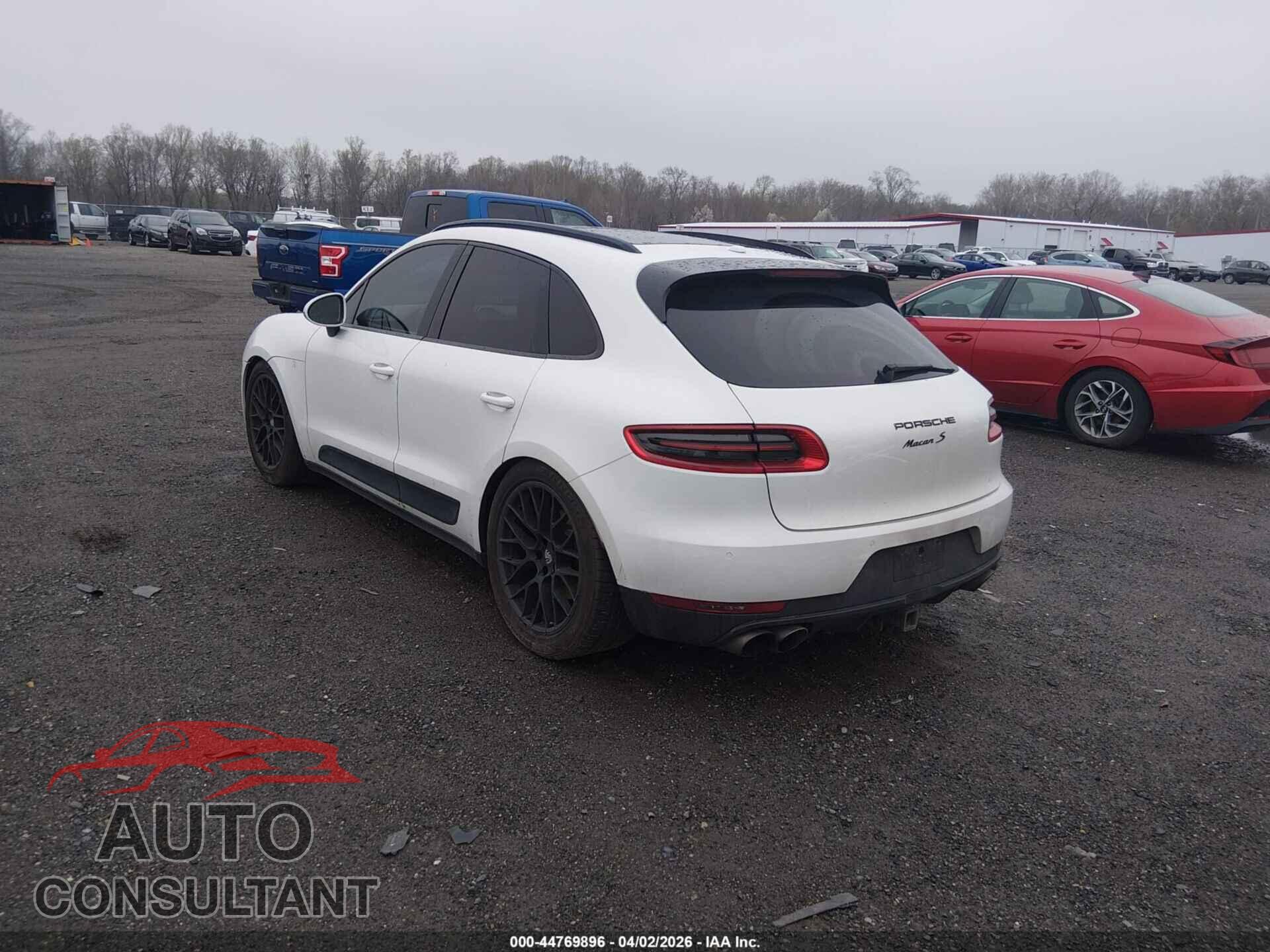 PORSCHE MACAN 2015 - WP1AB2A55FLB57677