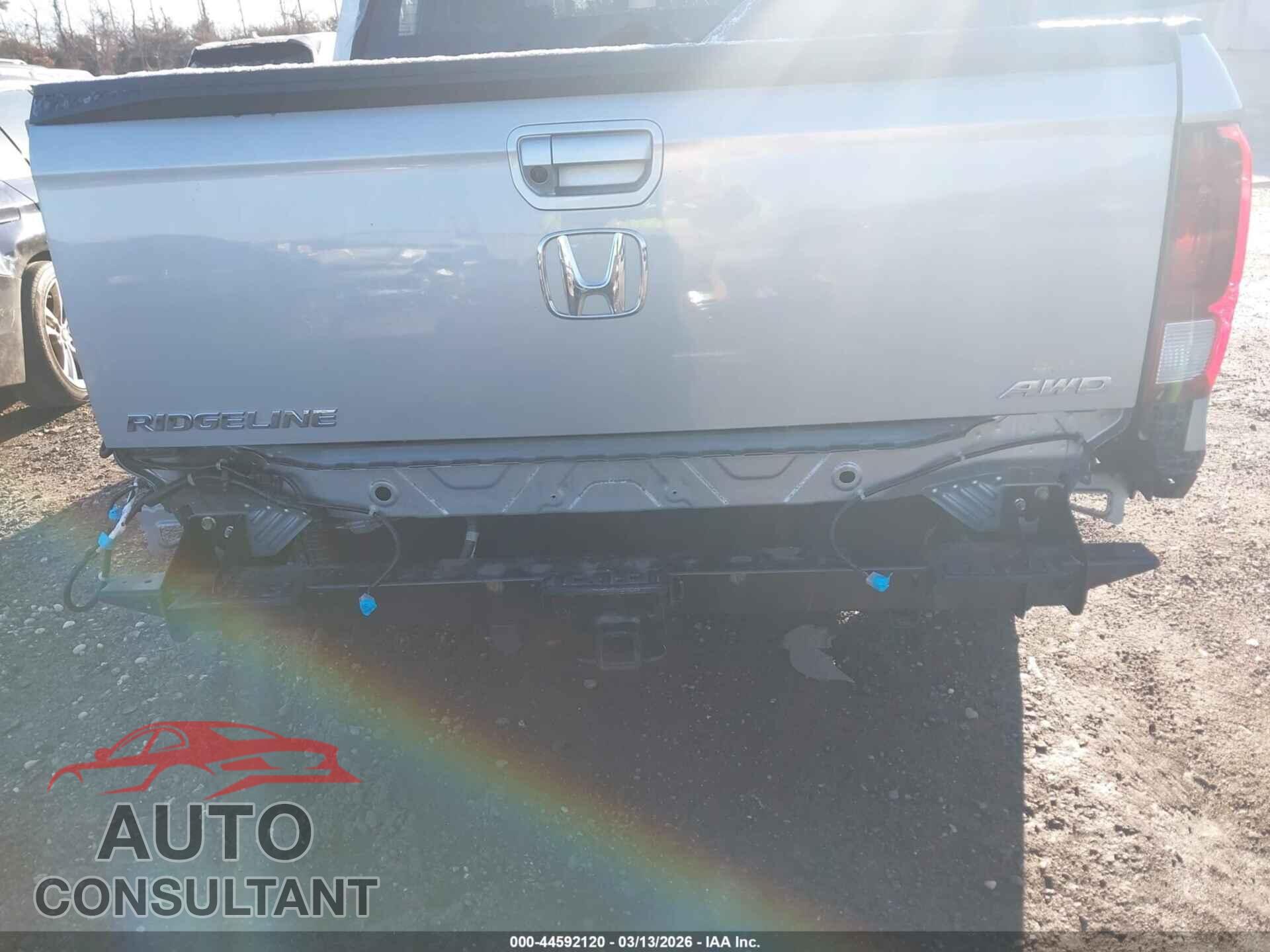 HONDA RIDGELINE 2018 - 5FPYK3F53JB014518