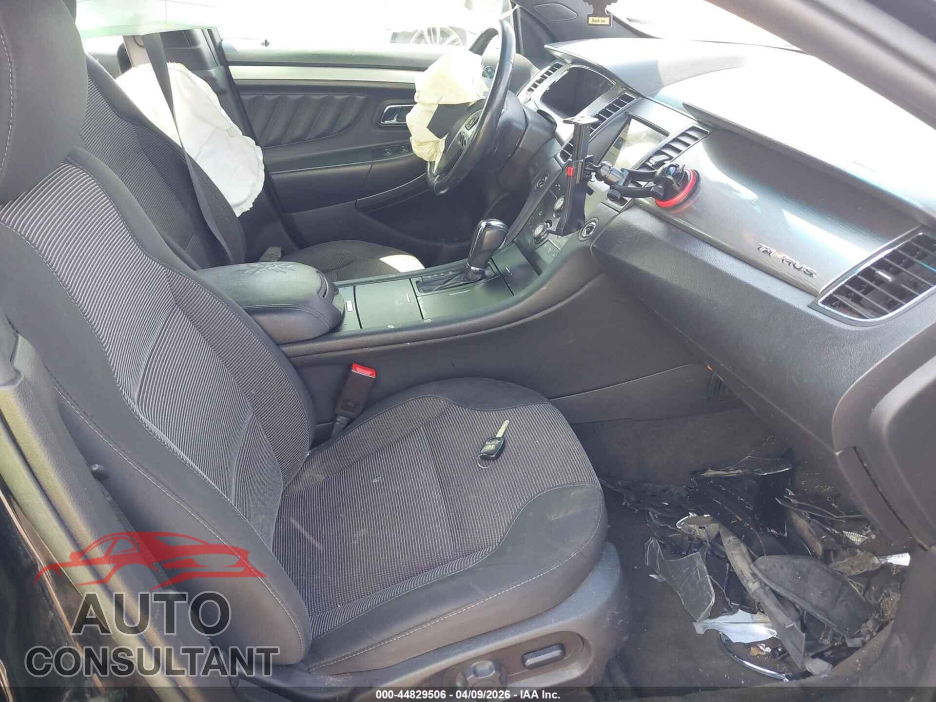 FORD TAURUS 2016 - 1FAHP2E95GG101382