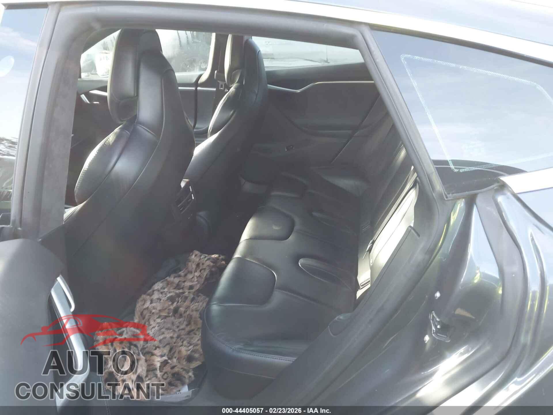 TESLA MODEL S 2017 - 5YJSA1E23HF194591