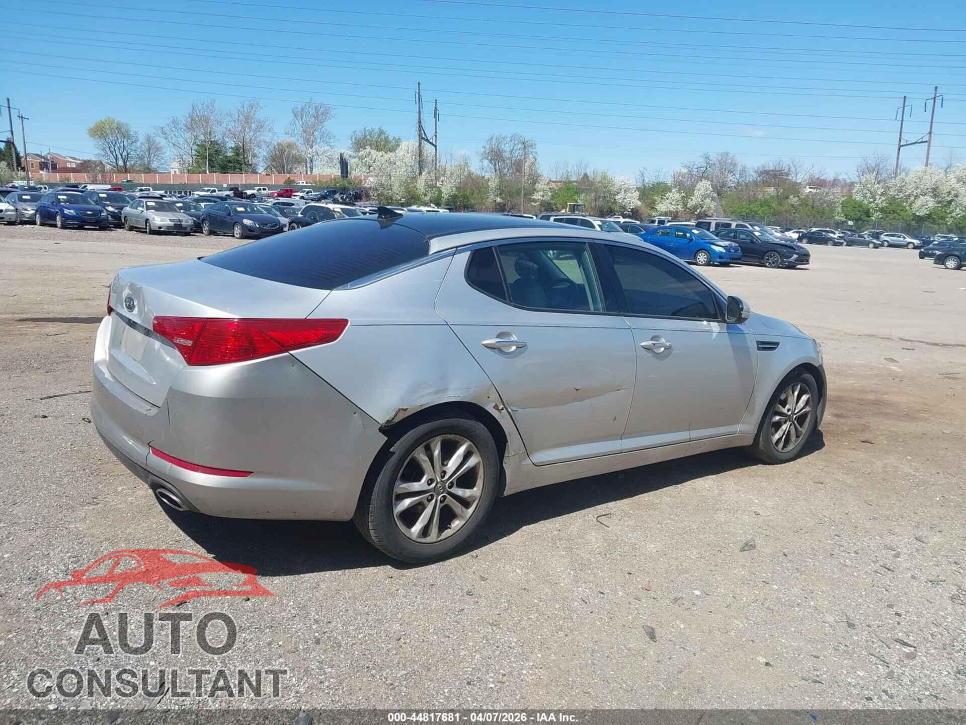 KIA OPTIMA 2011 - KNAGN4A71B5118872