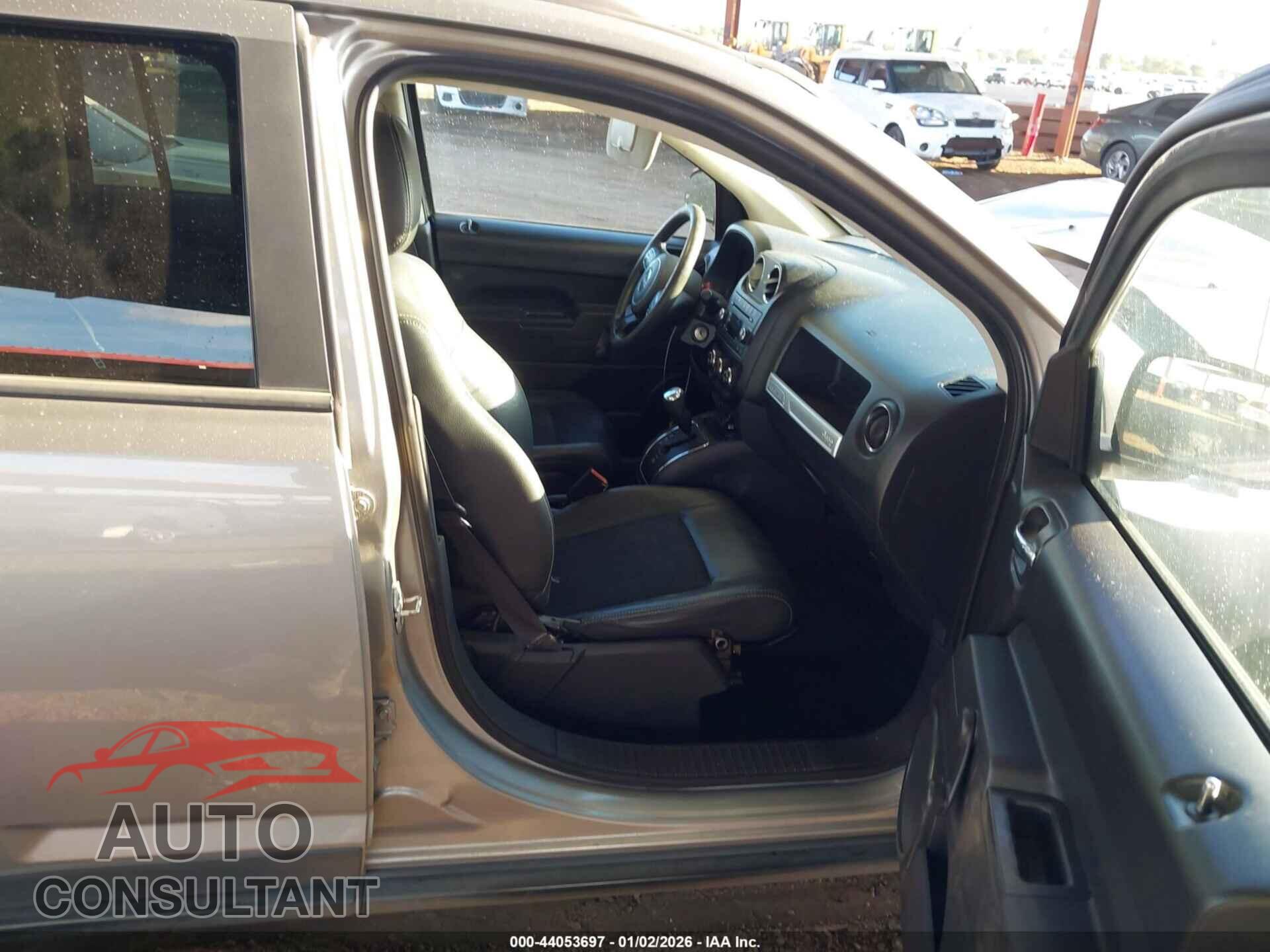 JEEP COMPASS 2015 - 1C4NJCBA5FD210136
