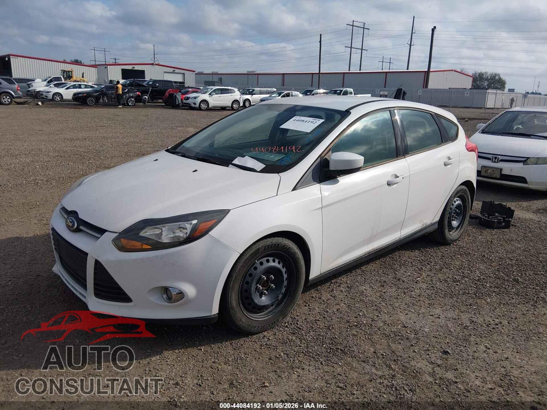 FORD FOCUS 2012 - 1FAHP3K2XCL302886