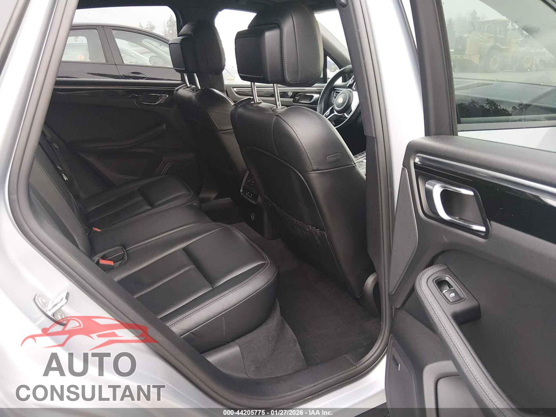 PORSCHE MACAN 2018 - WP1AA2A50JLB10021