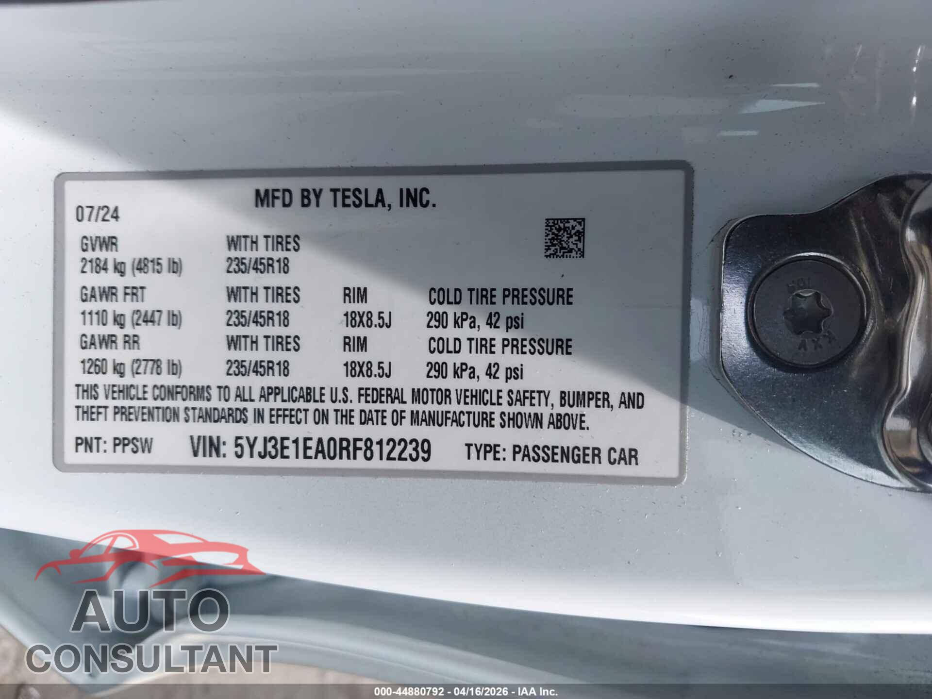TESLA MODEL 3 2024 - 5YJ3E1EA0RF812239
