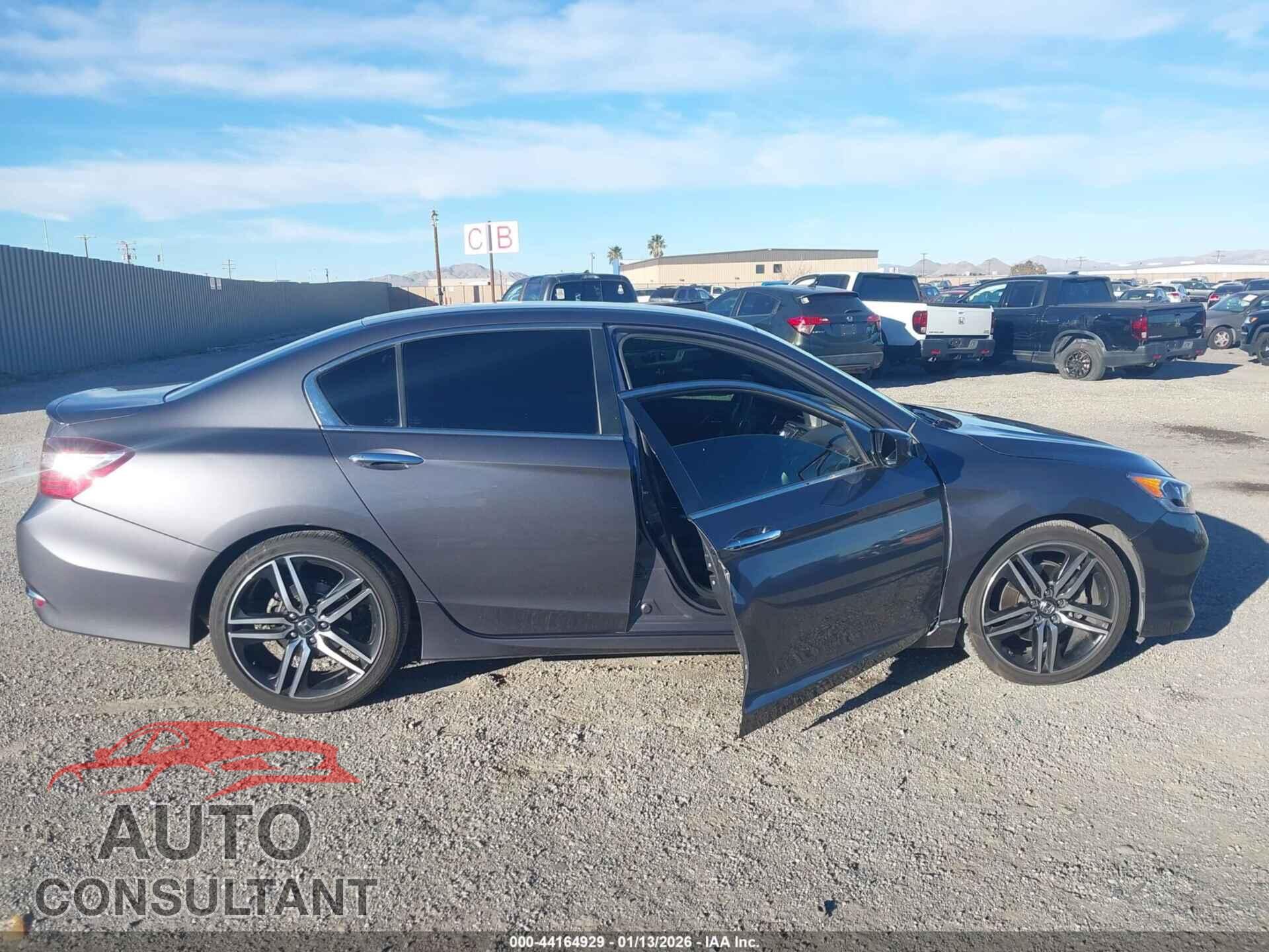 HONDA ACCORD 2017 - 1HGCR2F17HA045605