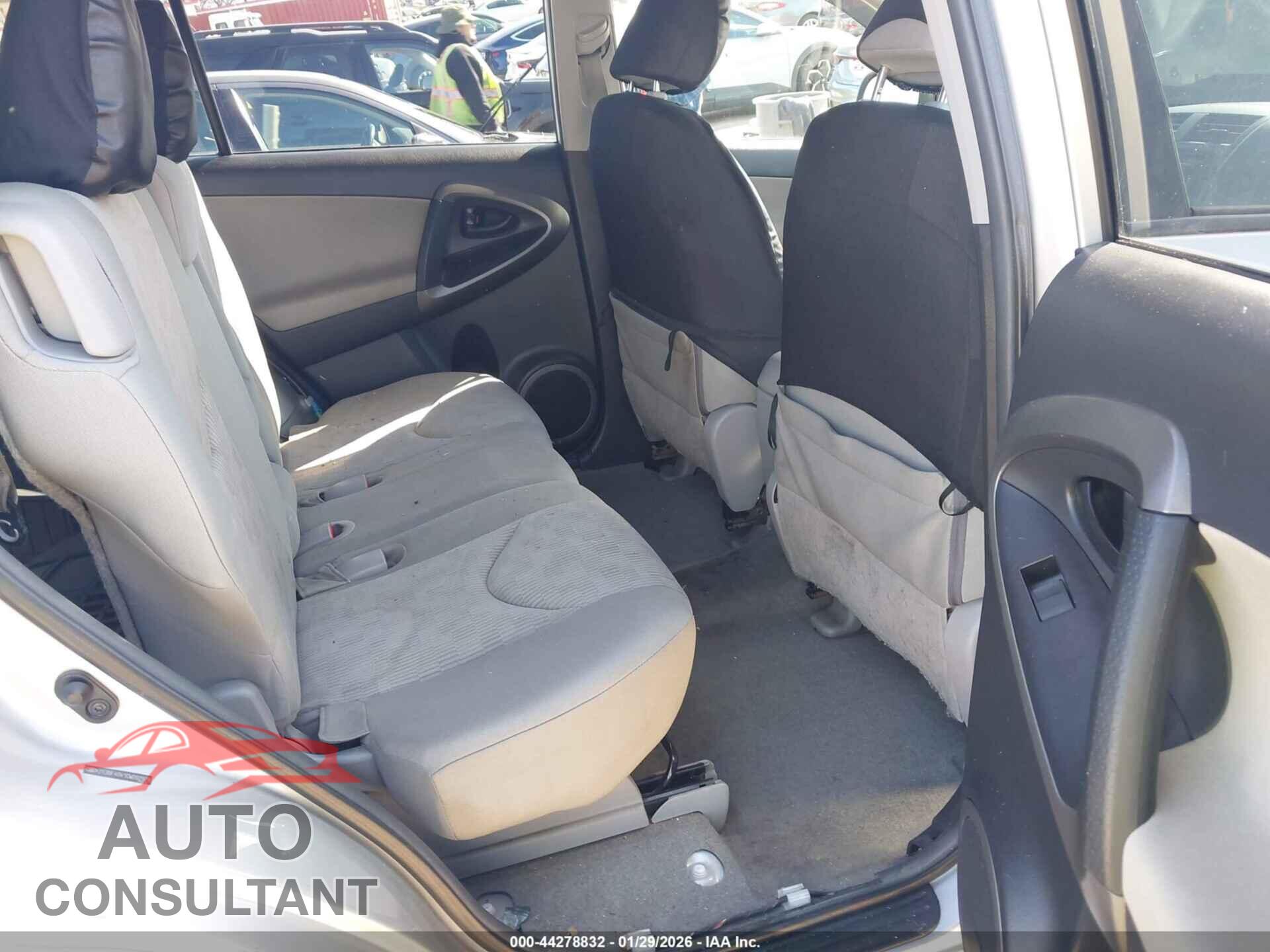TOYOTA RAV4 2012 - 2T3BF4DV1CW202978
