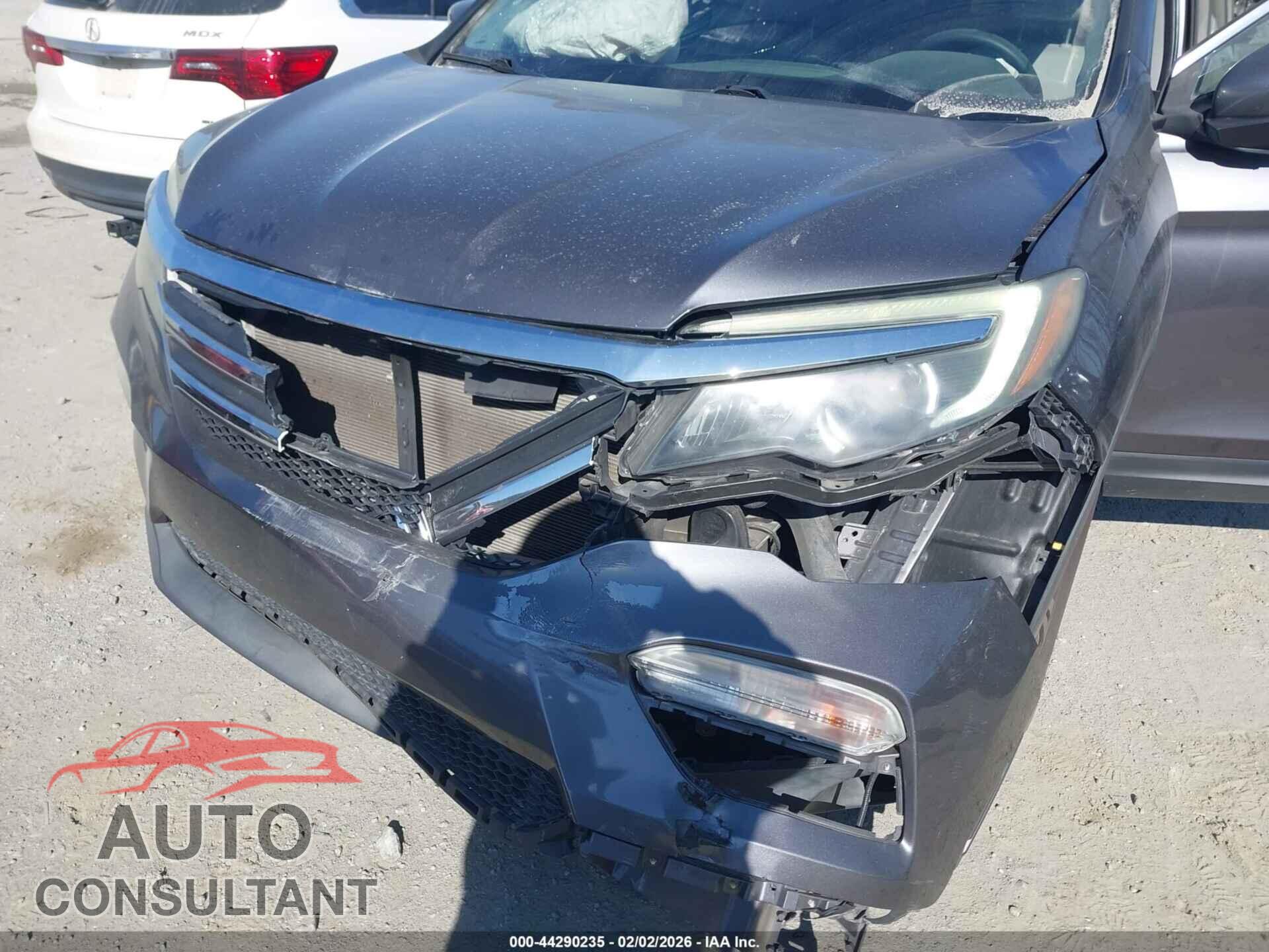 HONDA PILOT 2017 - 5FNYF5H31HB036791