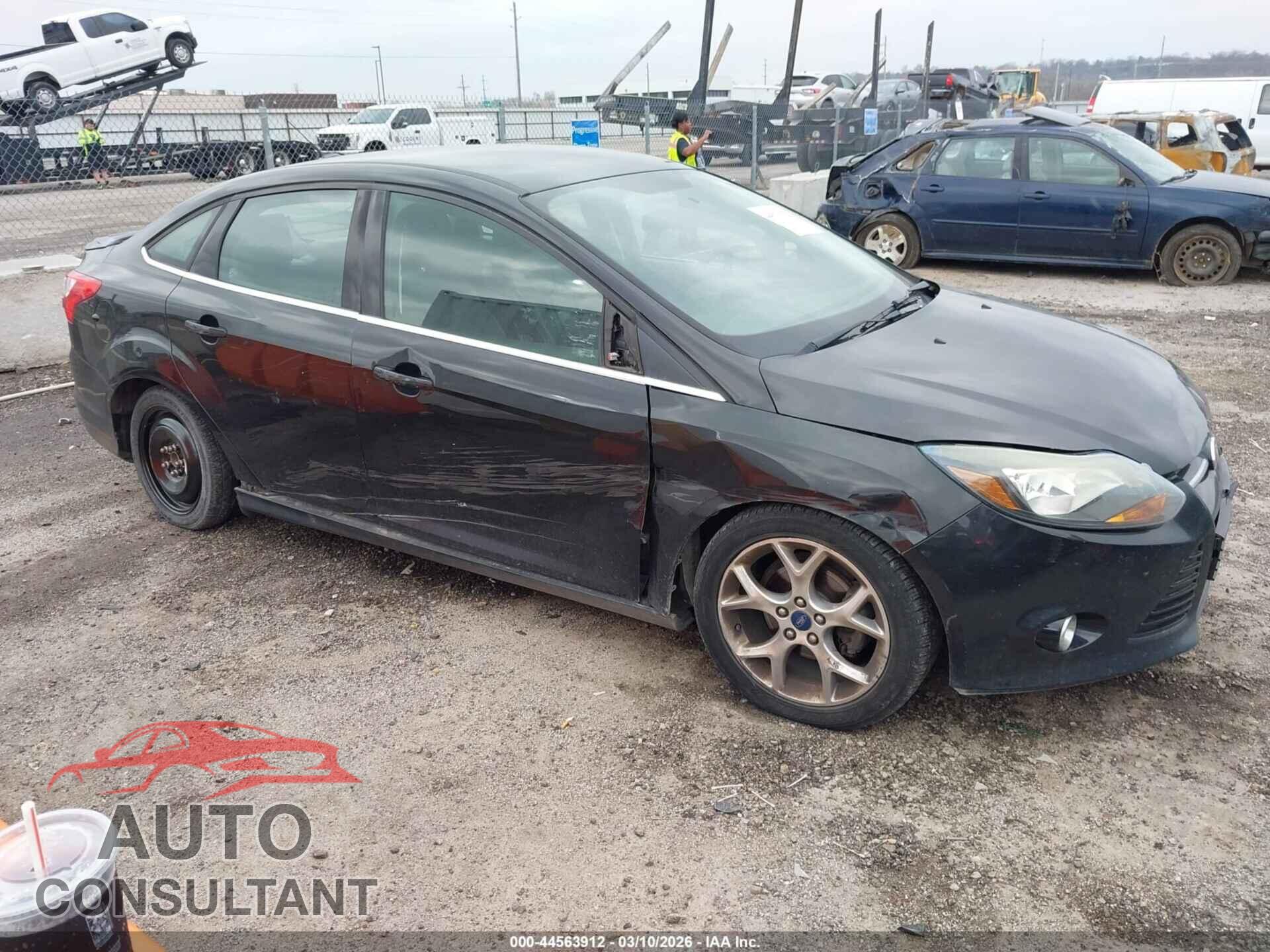 FORD FOCUS 2014 - 1FADP3J27EL170379