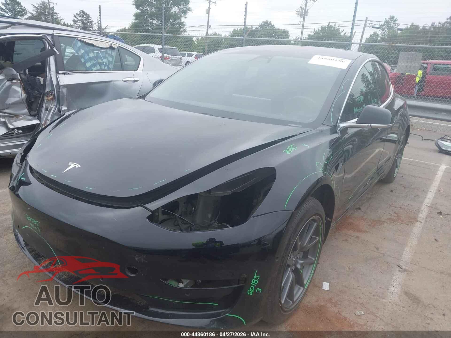TESLA MODEL 3 2018 - 5YJ3E1EA8JF157221