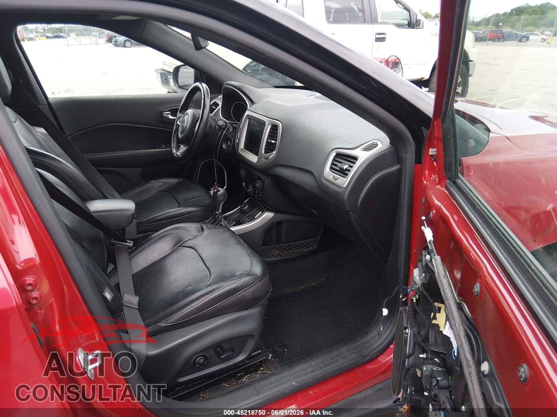 JEEP COMPASS 2020 - 3C4NJDCB2LT135561