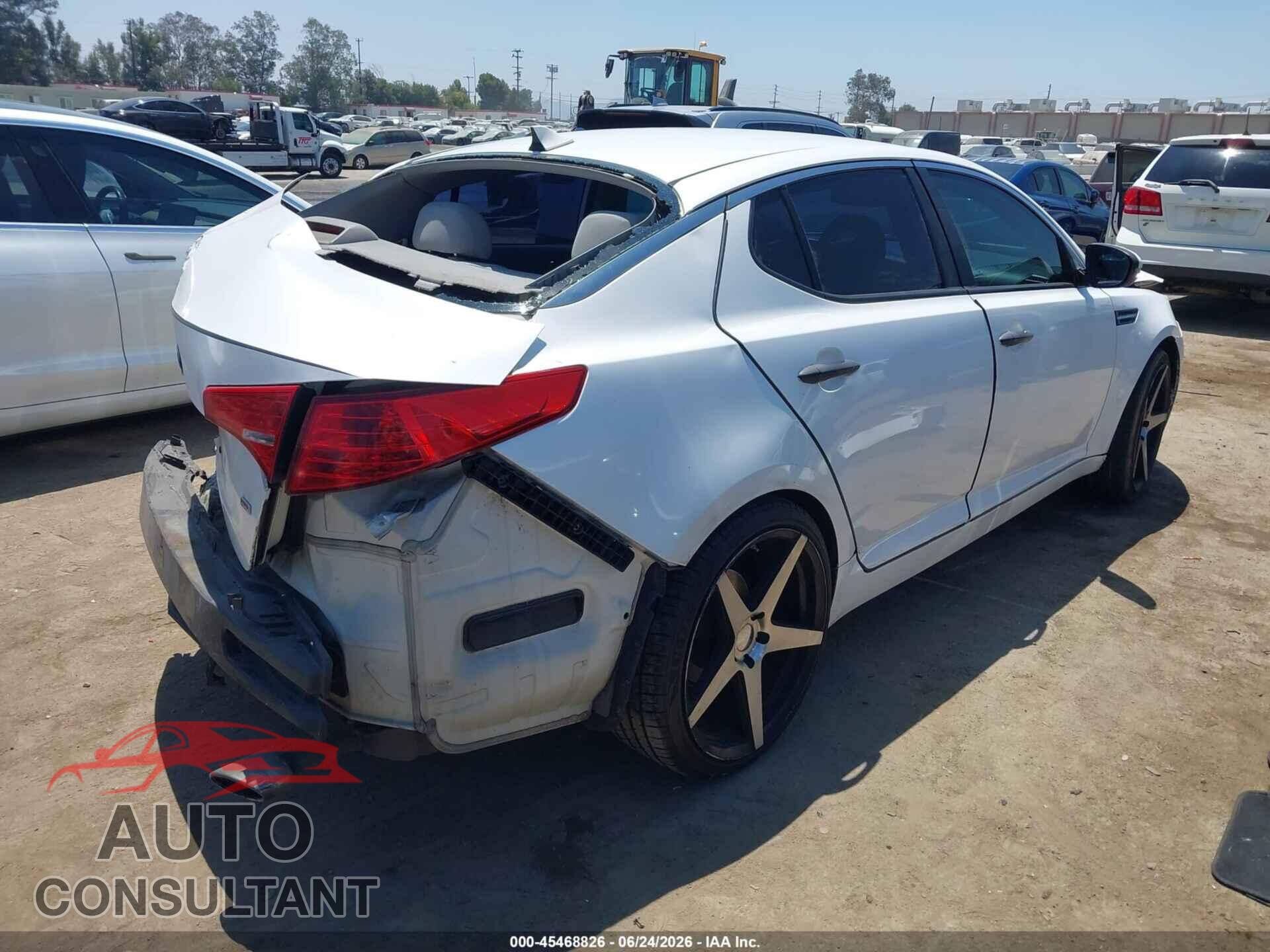 KIA OPTIMA 2011 - KNAGM4A72B5164827