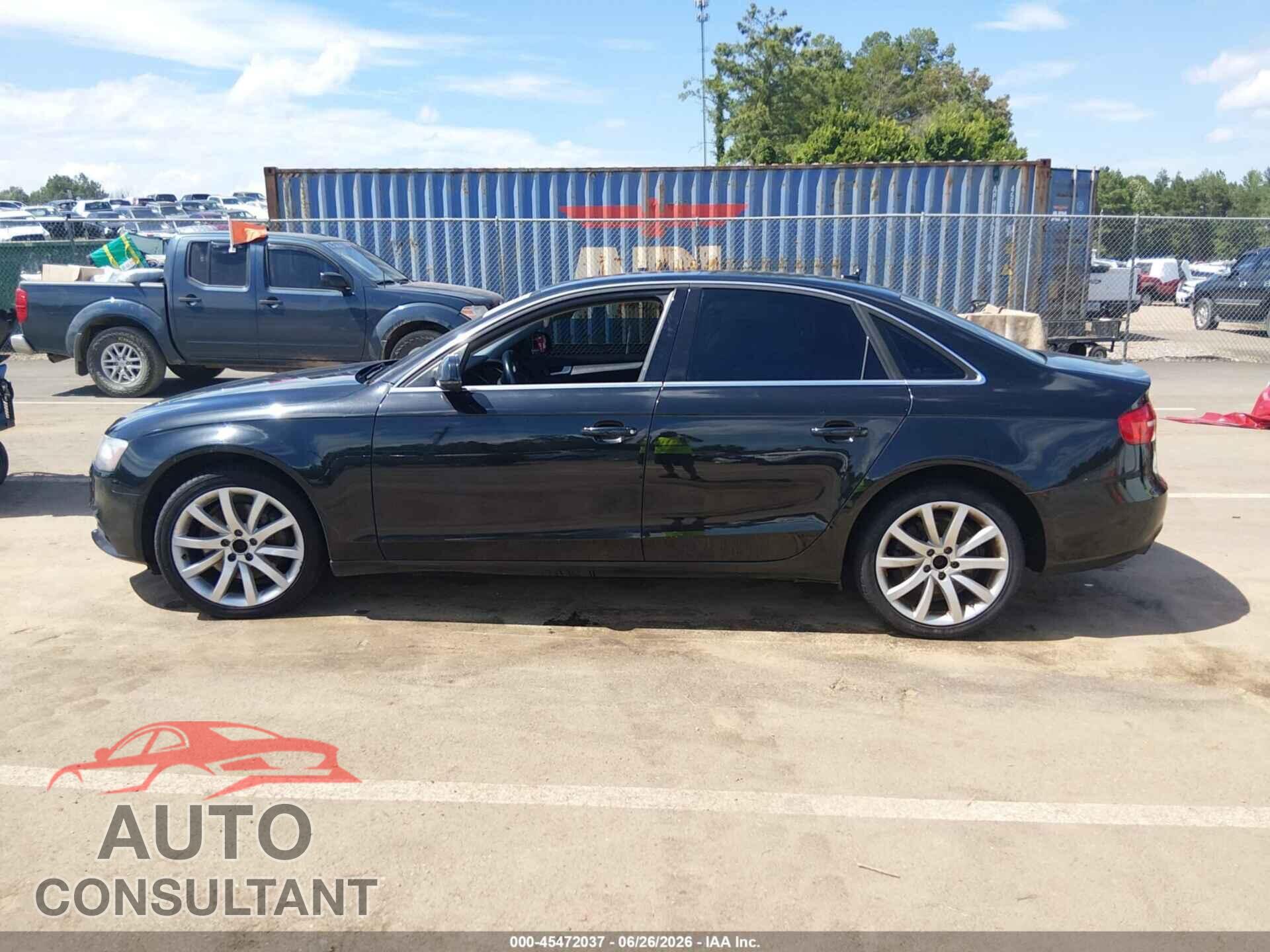 AUDI A4 2013 - WAUBFAFL4DN028405