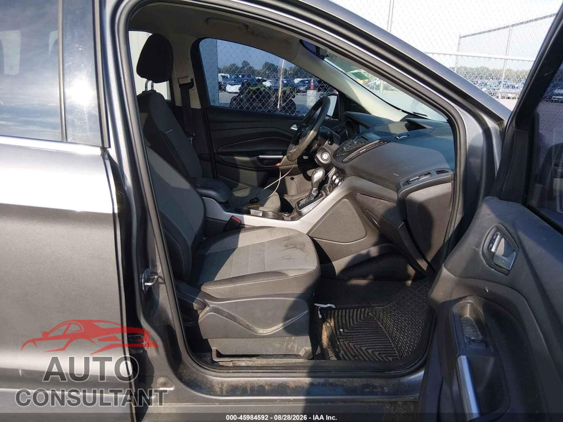 FORD ESCAPE 2013 - 1FMCU0GX2DUD32052