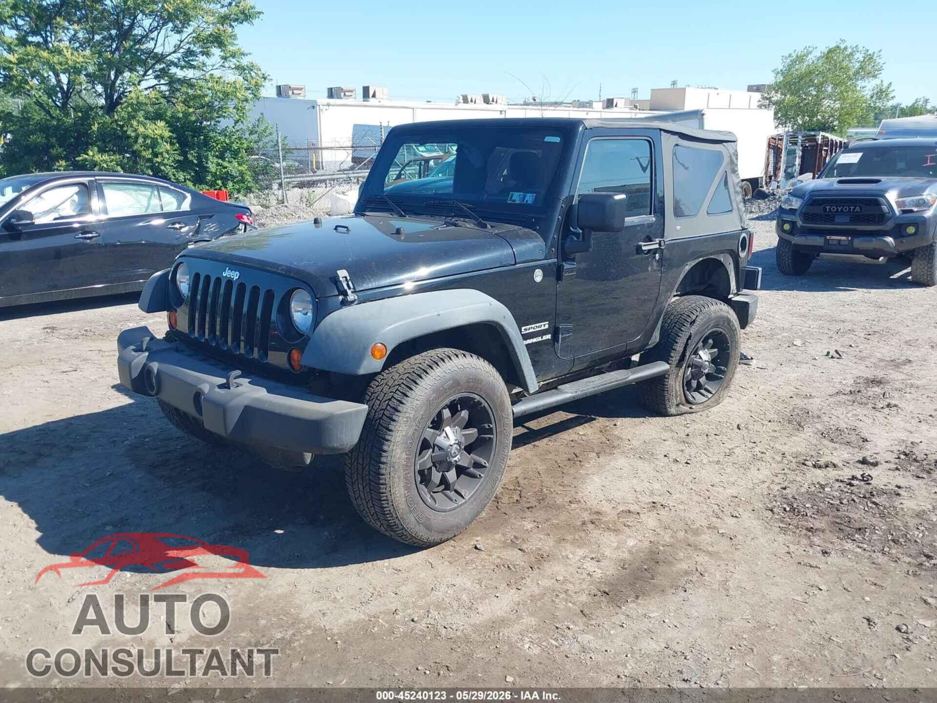 JEEP WRANGLER 2011 - 1J4AA2D10BL557860