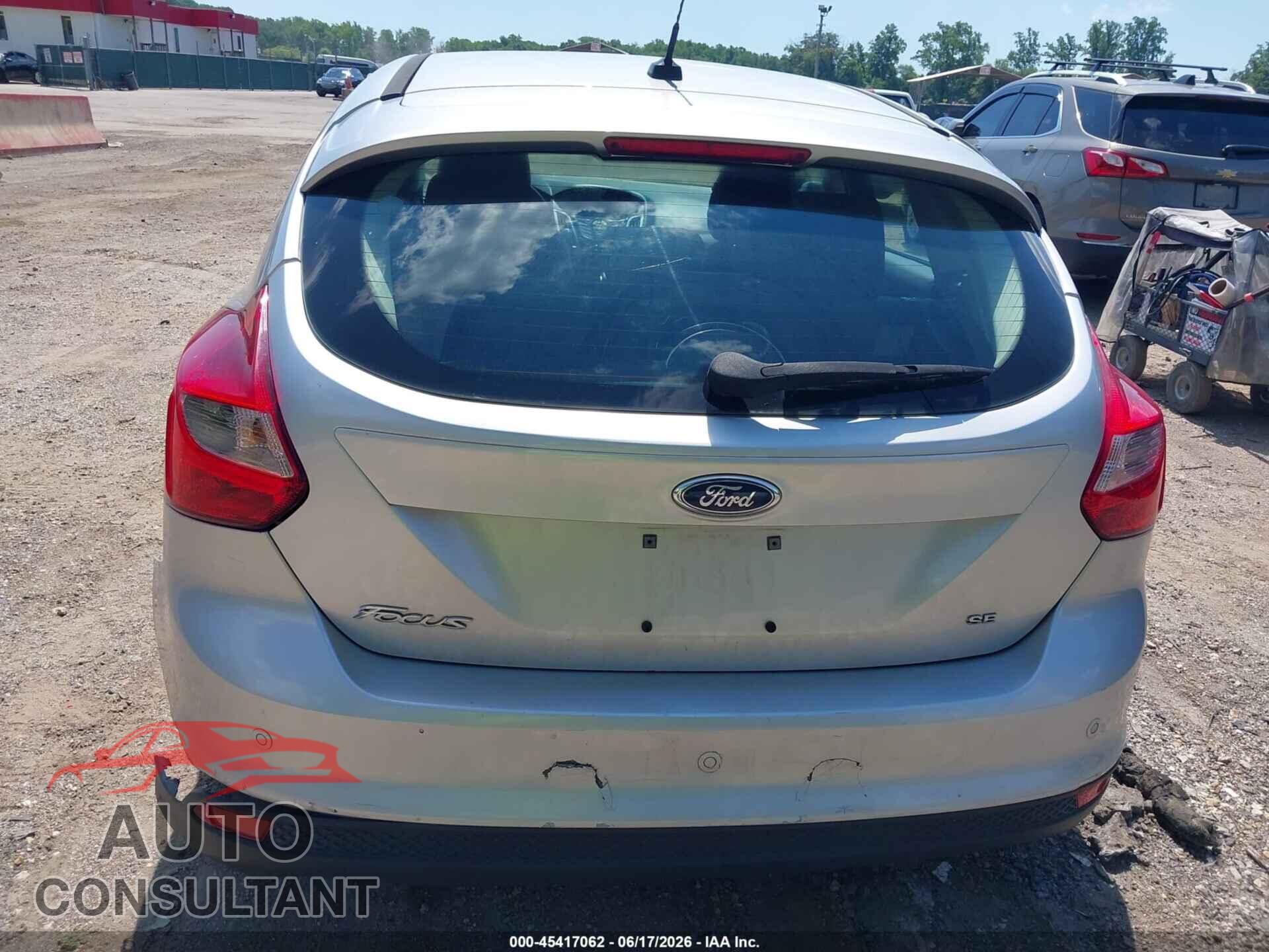 FORD FOCUS 2014 - 1FADP3K22EL303340