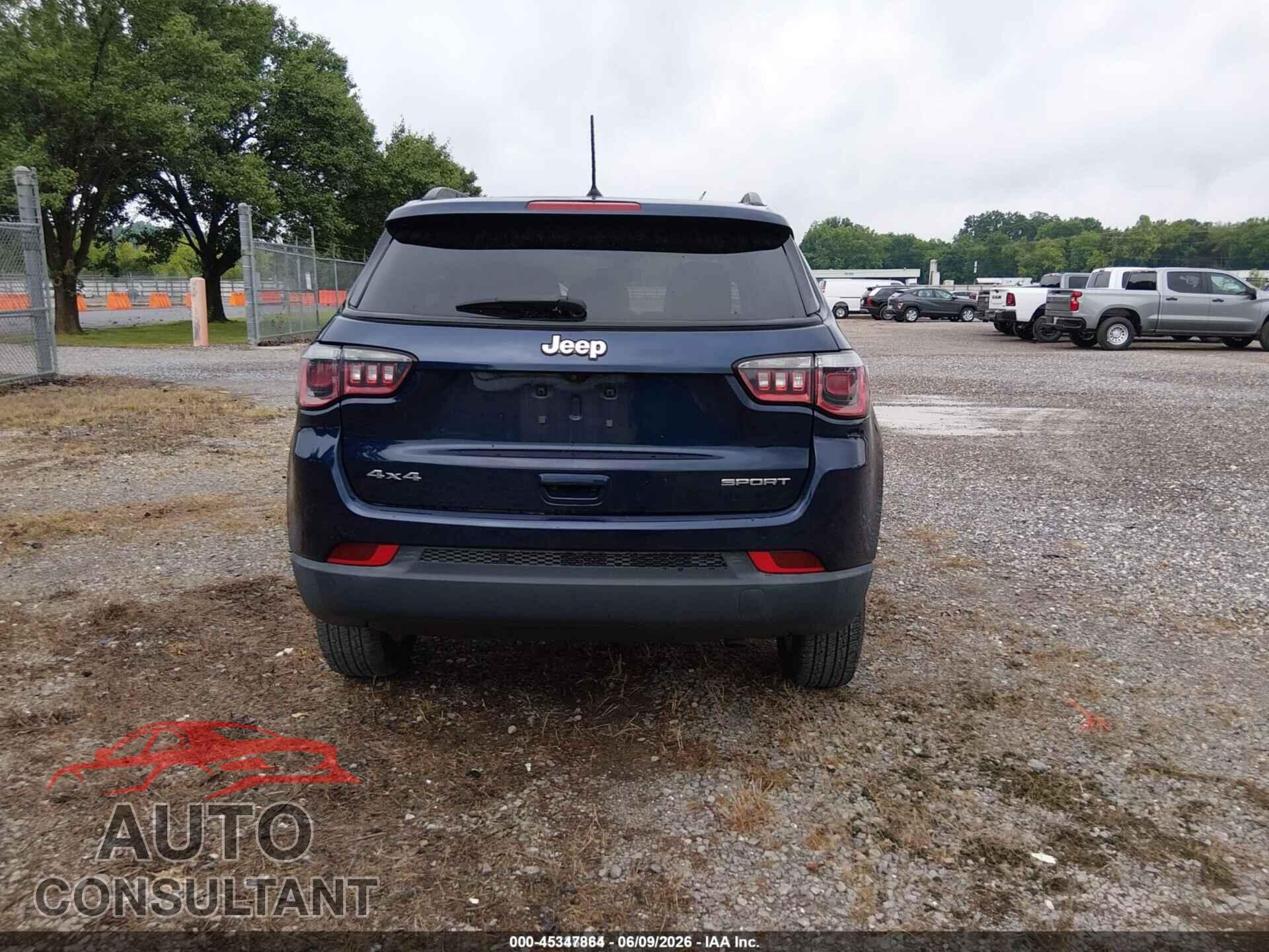 JEEP COMPASS 2018 - 3C4NJDAB1JT372171