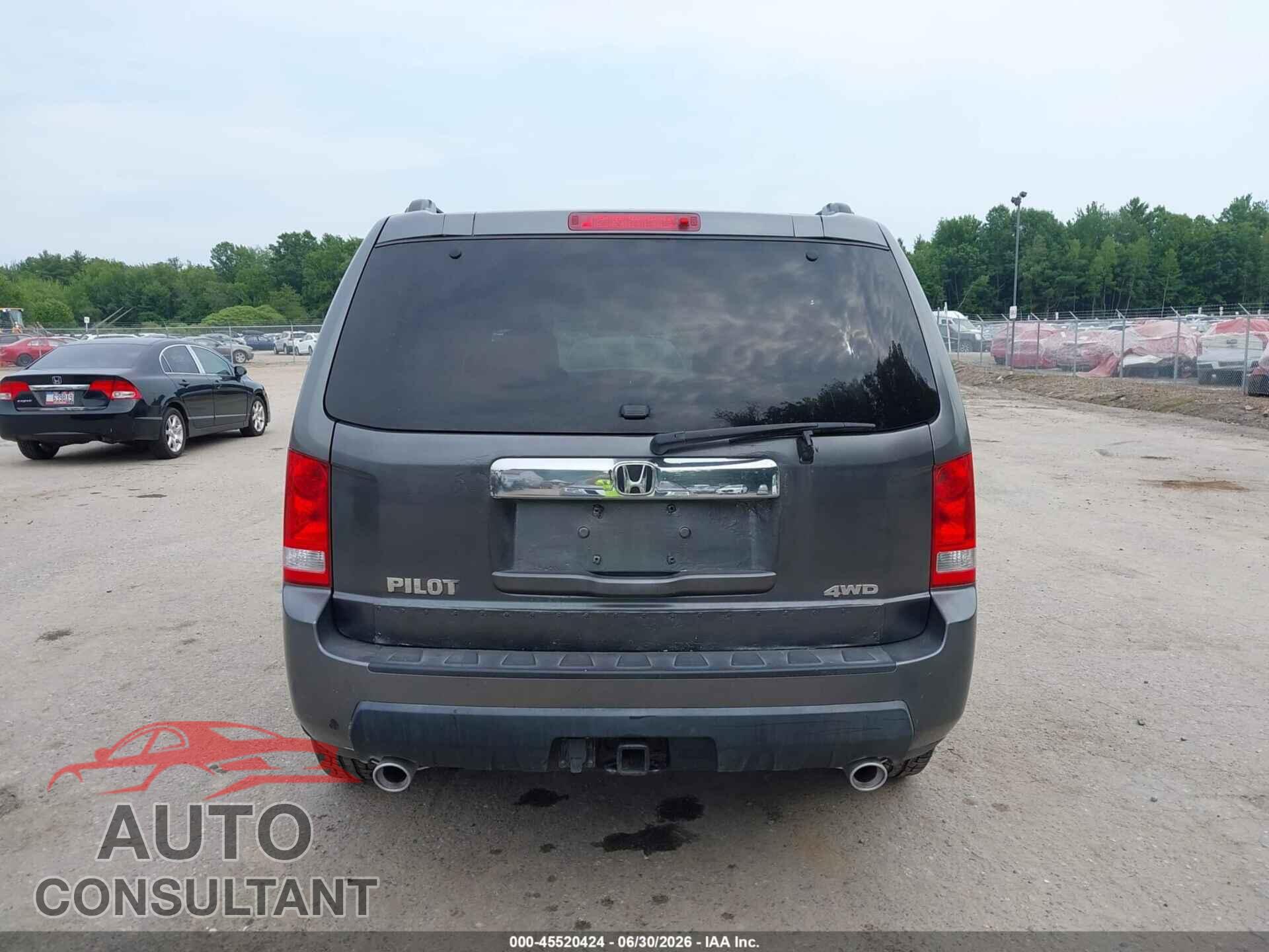 HONDA PILOT 2011 - 5FNYF4H49BB045975