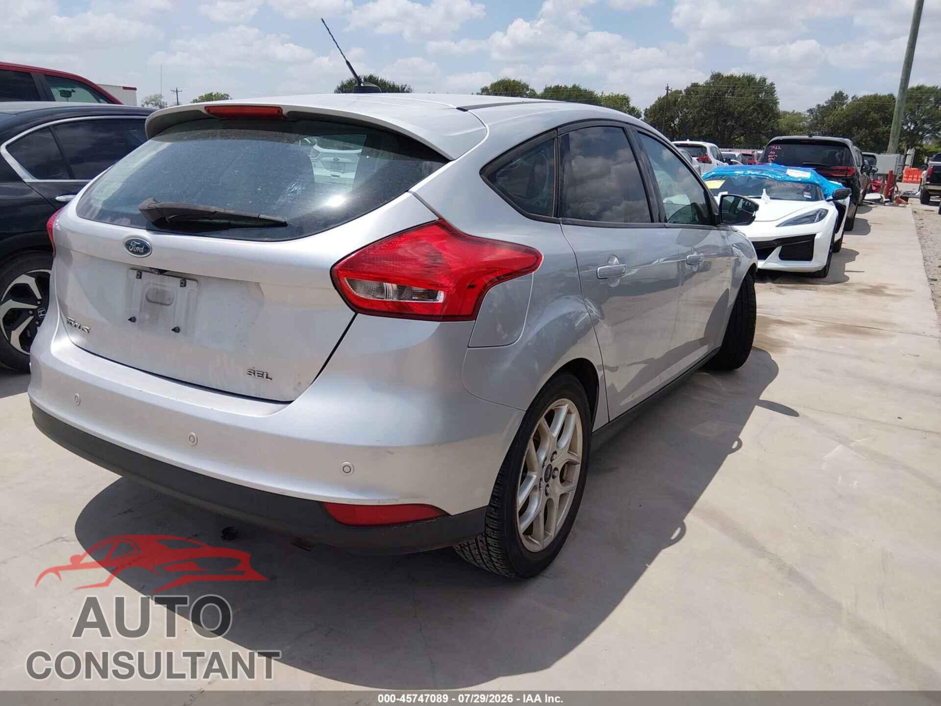 FORD FOCUS 2017 - 1FADP3M29HL232011