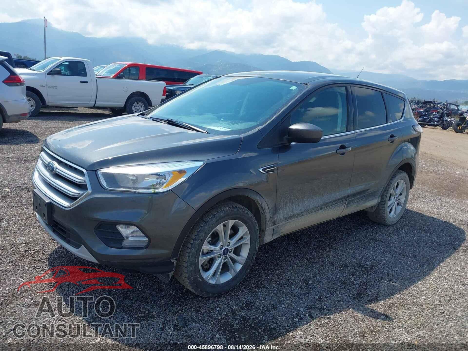 FORD ESCAPE 2017 - 1FMCU9GD0HUE18539