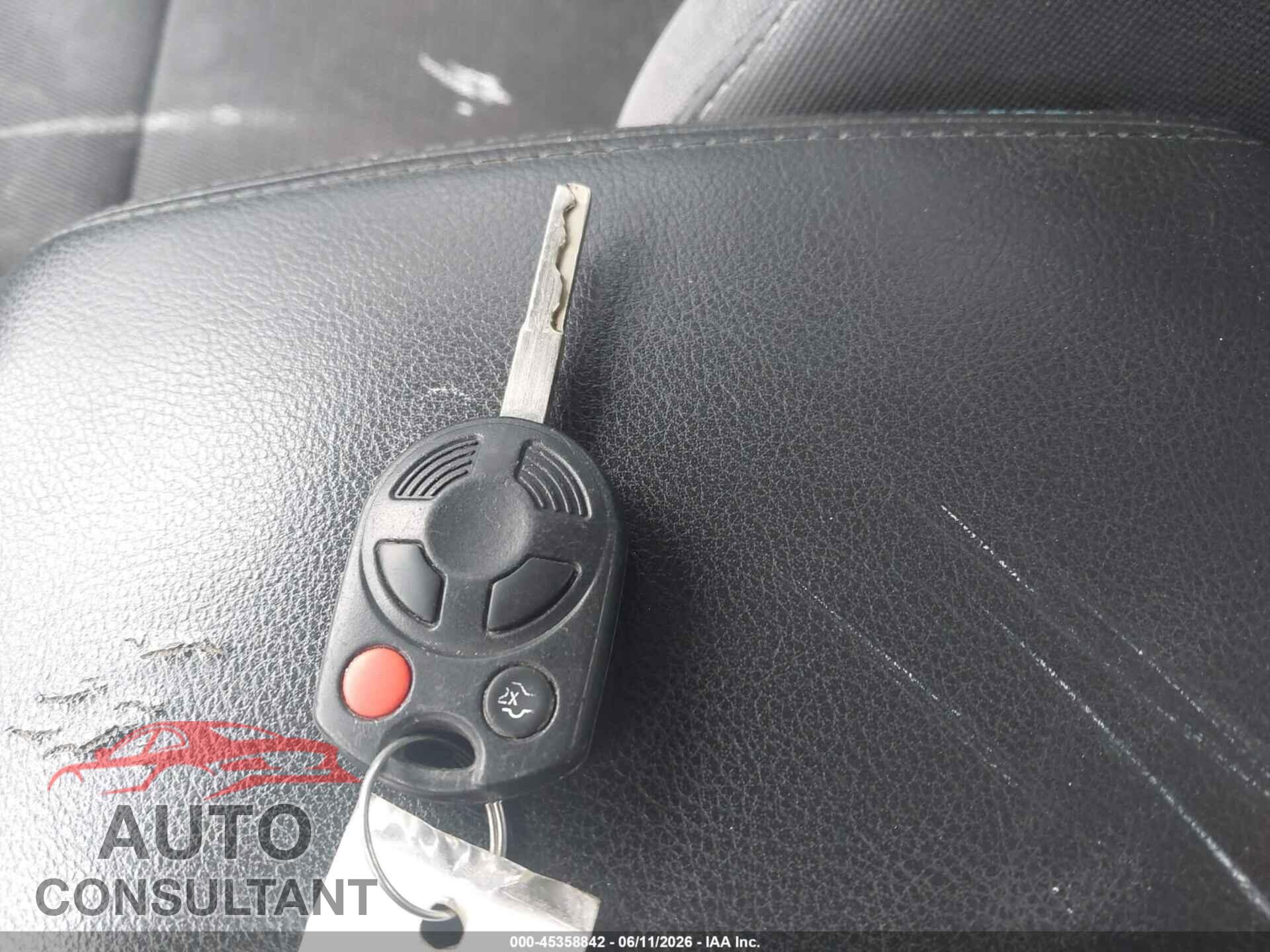 FORD FOCUS 2014 - 1FADP3F28EL375377